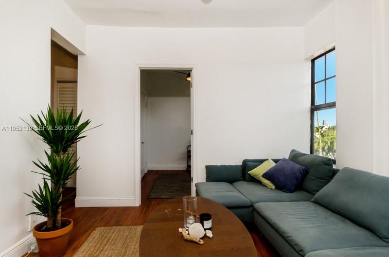 VENETIAN MANOR CONDO - Residential Lease