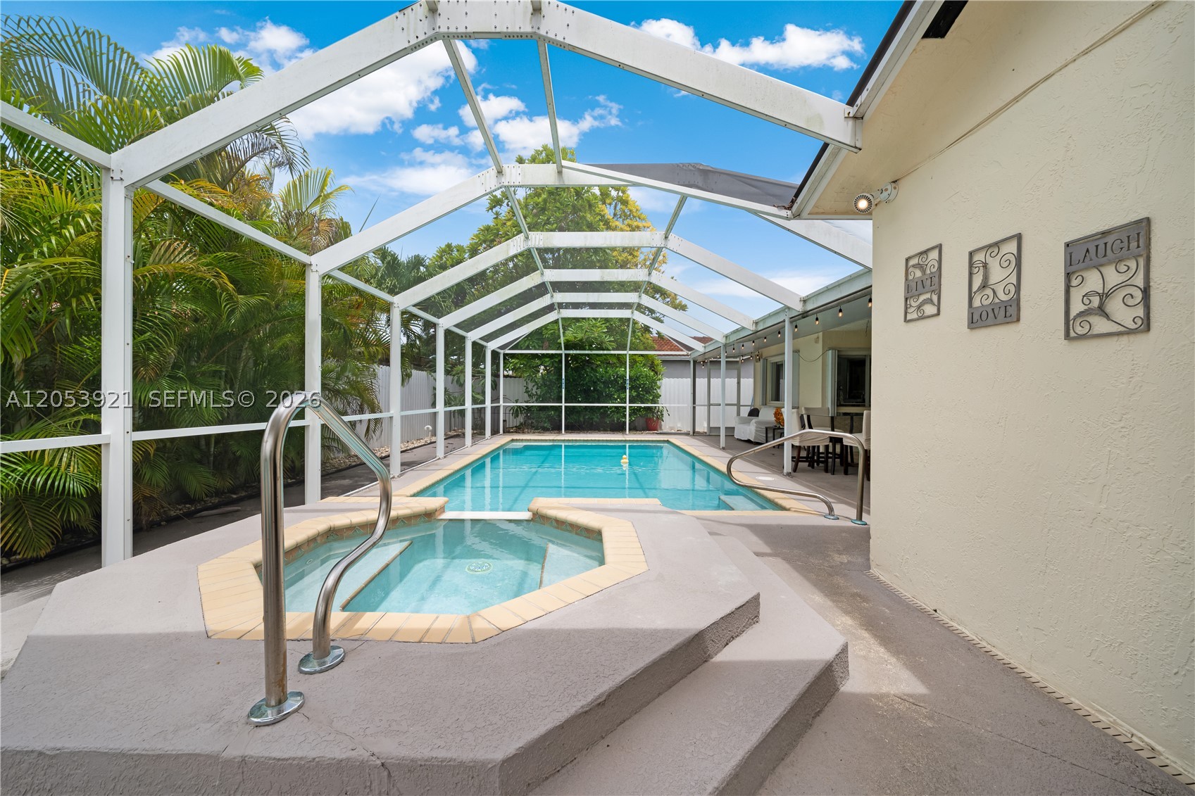MAJESTIC ESTATES 1ST ADDN - Residential