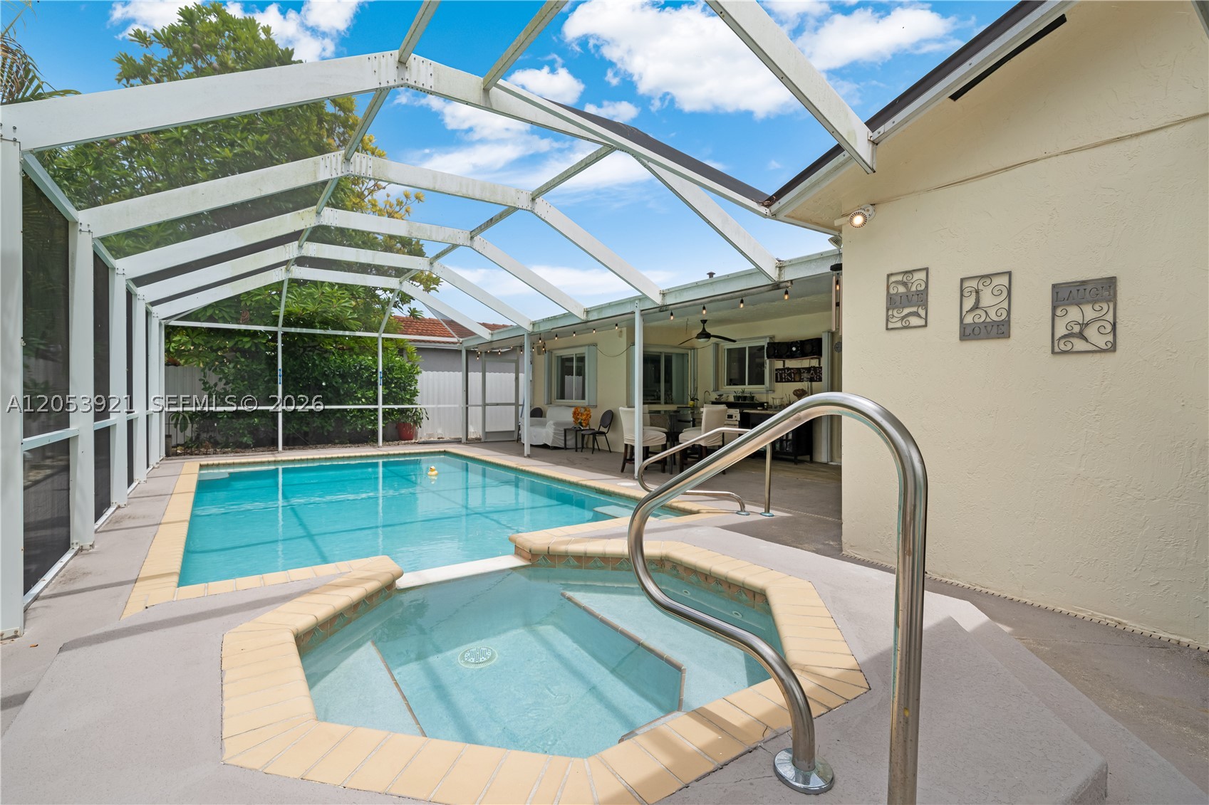 MAJESTIC ESTATES 1ST ADDN - Residential