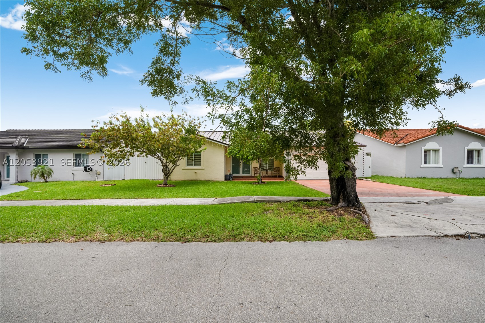 MAJESTIC ESTATES 1ST ADDN - Residential