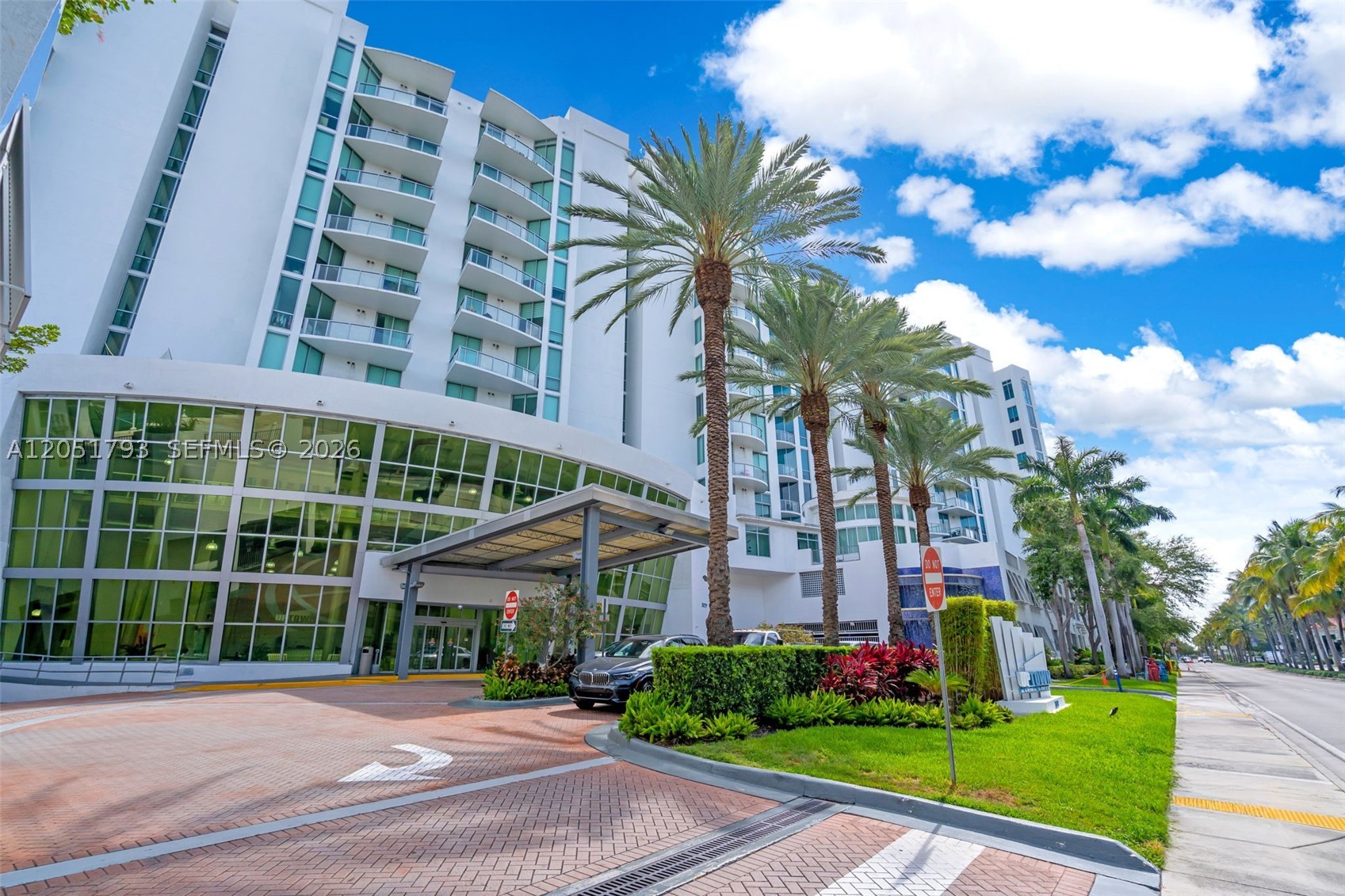 UPTOWN MARINA LOFTS CONDO - Residential Lease