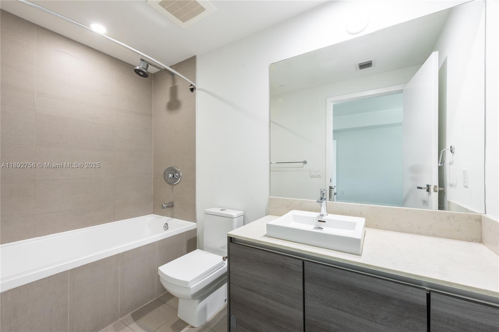 THE BOND - Residential Lease