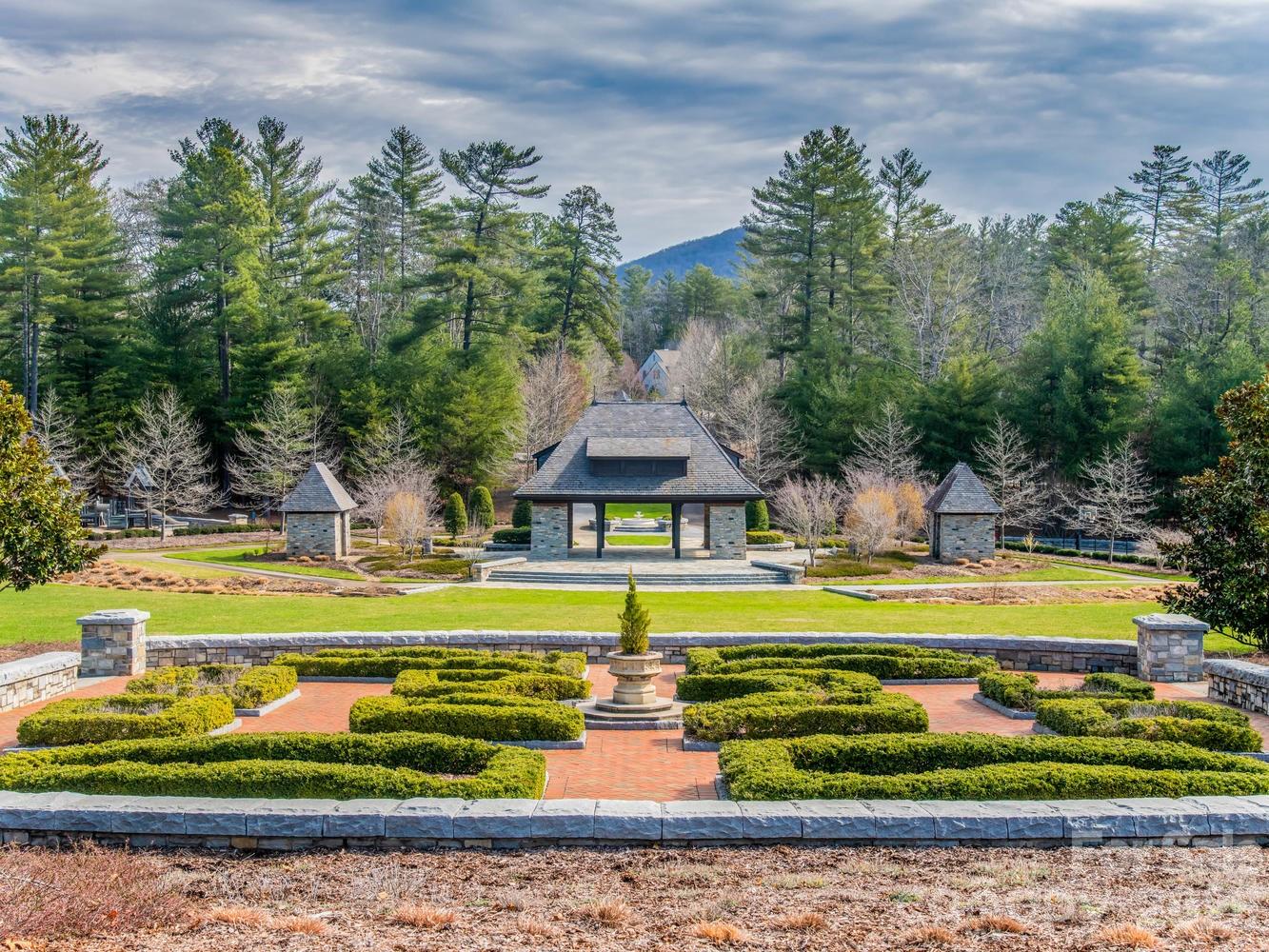 Ramble Biltmore Forest - Residential