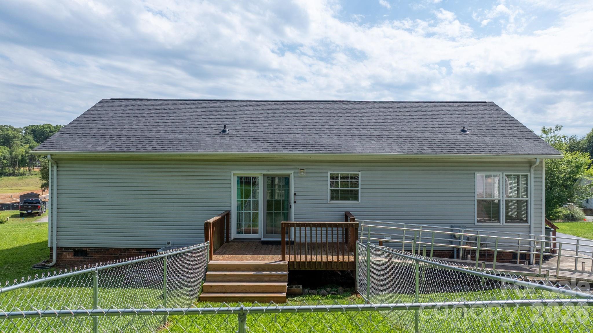 Eastern Ridge - Residential