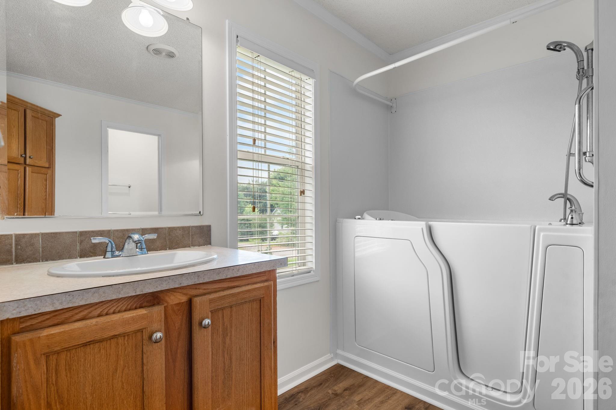 Eastern Ridge - Residential