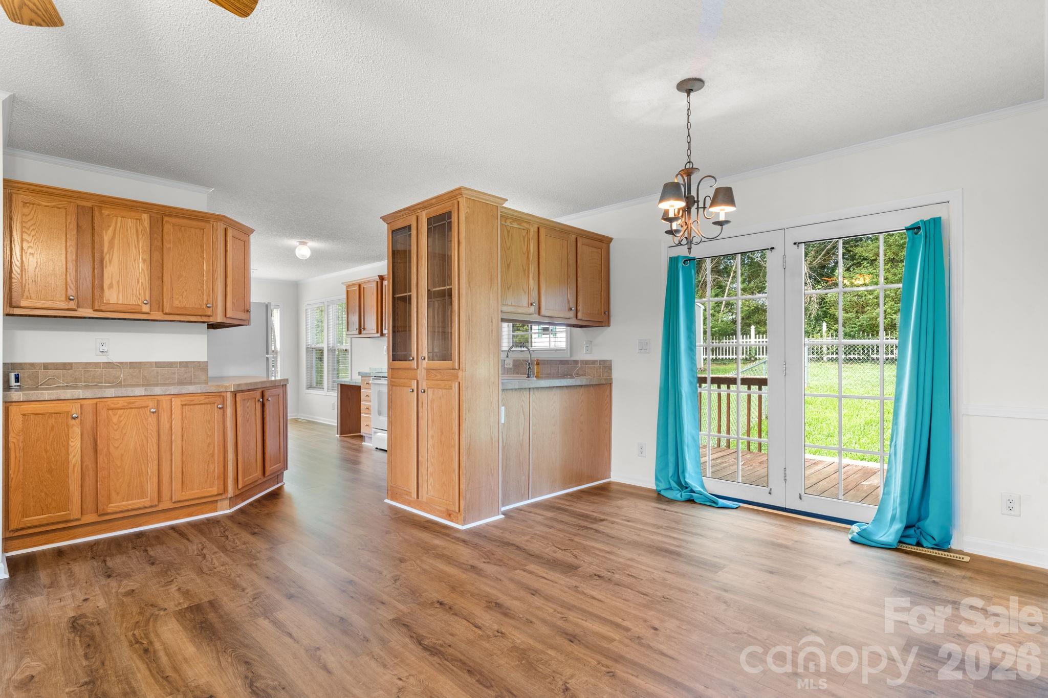 Eastern Ridge - Residential
