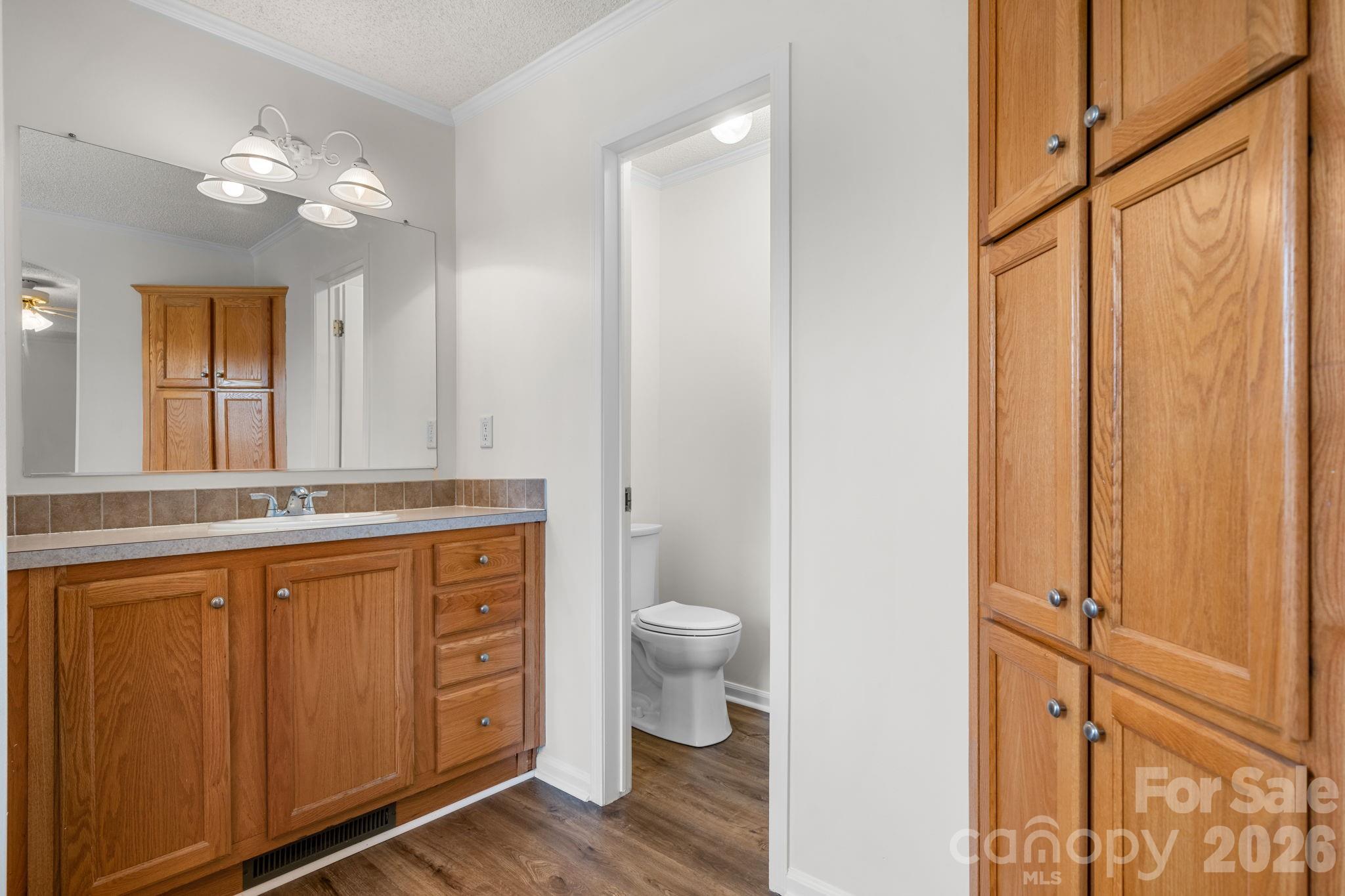 Eastern Ridge - Residential