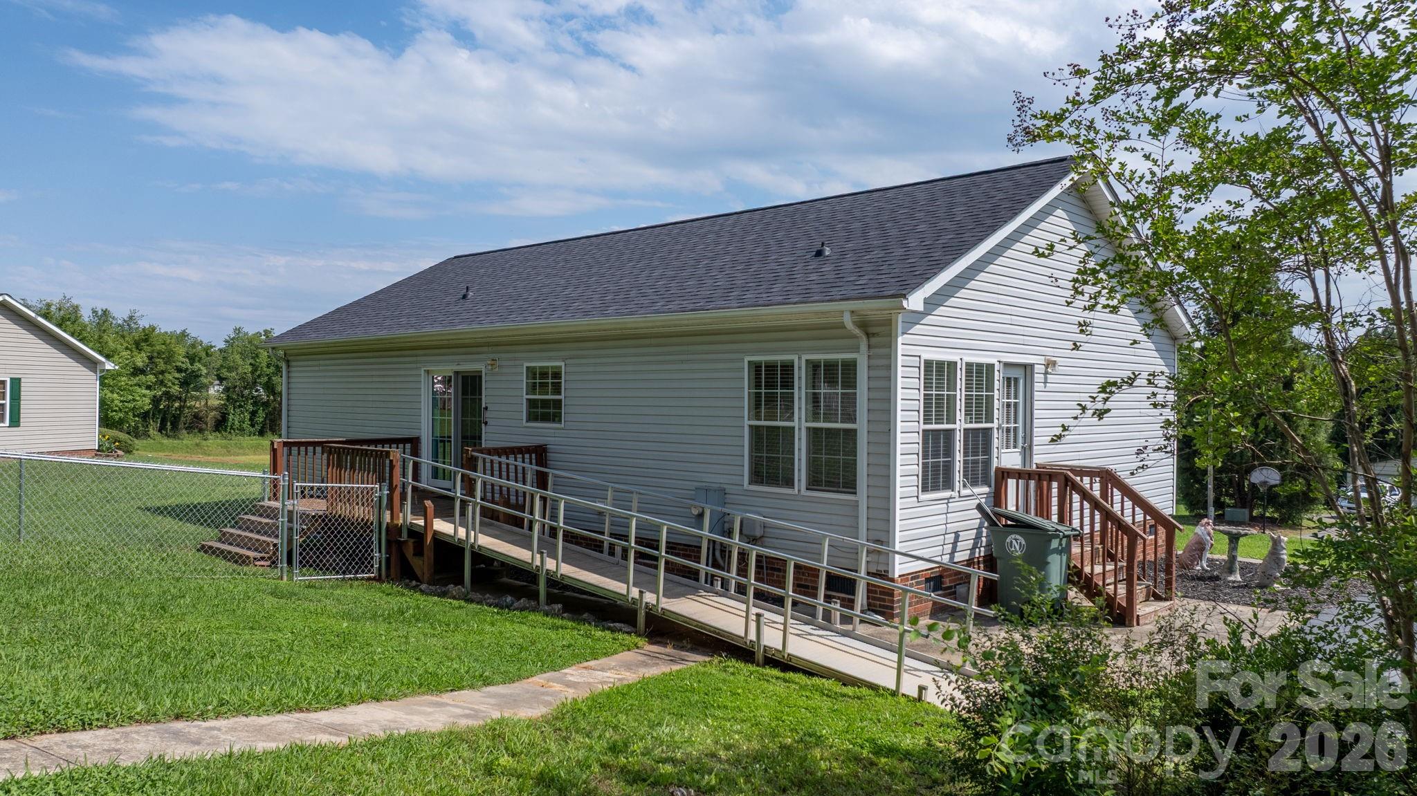 Eastern Ridge - Residential