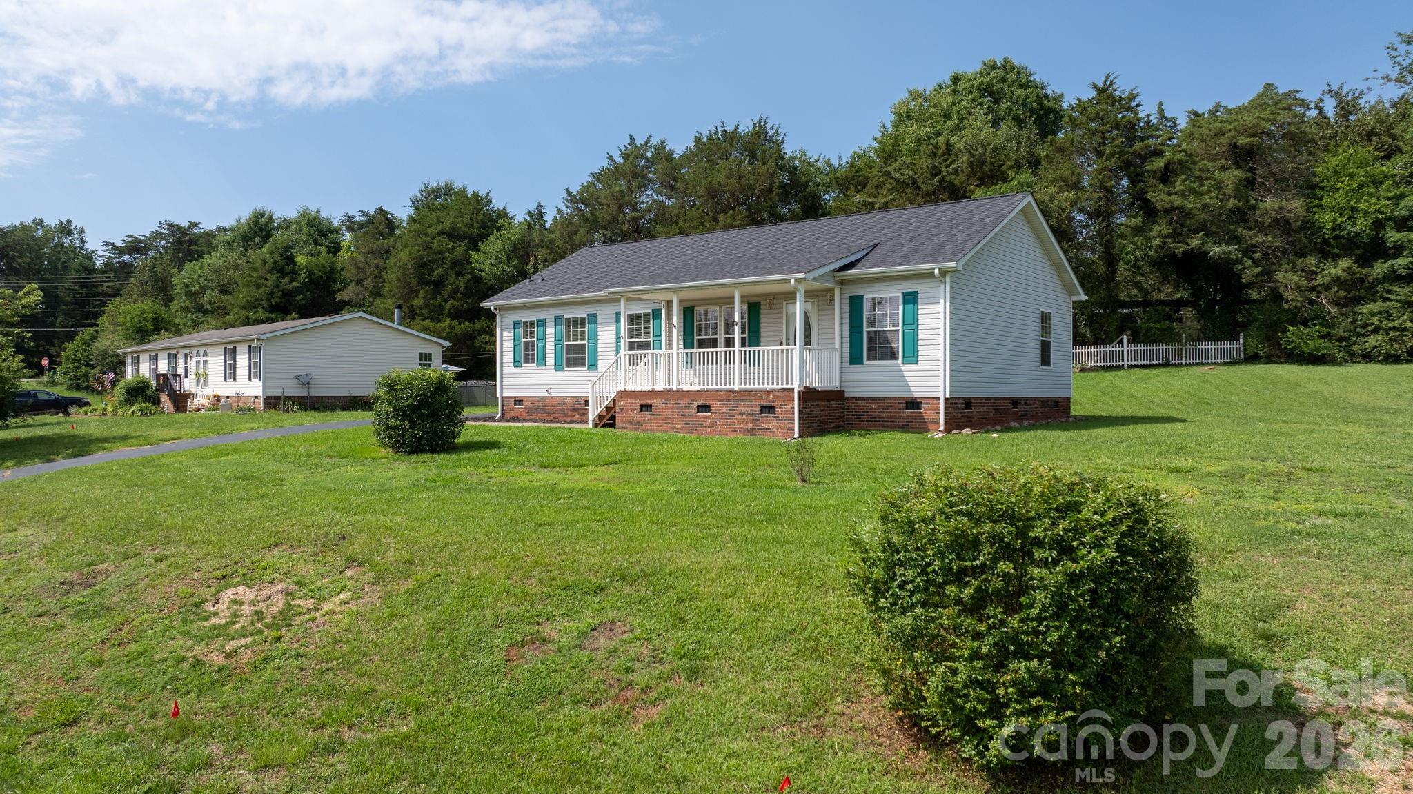 Eastern Ridge - Residential