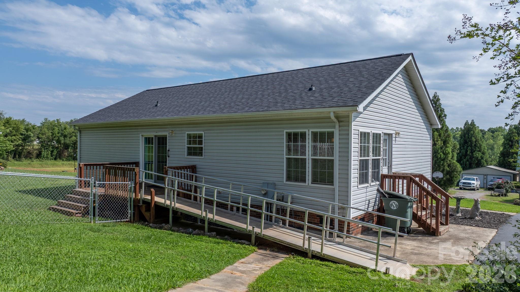 Eastern Ridge - Residential