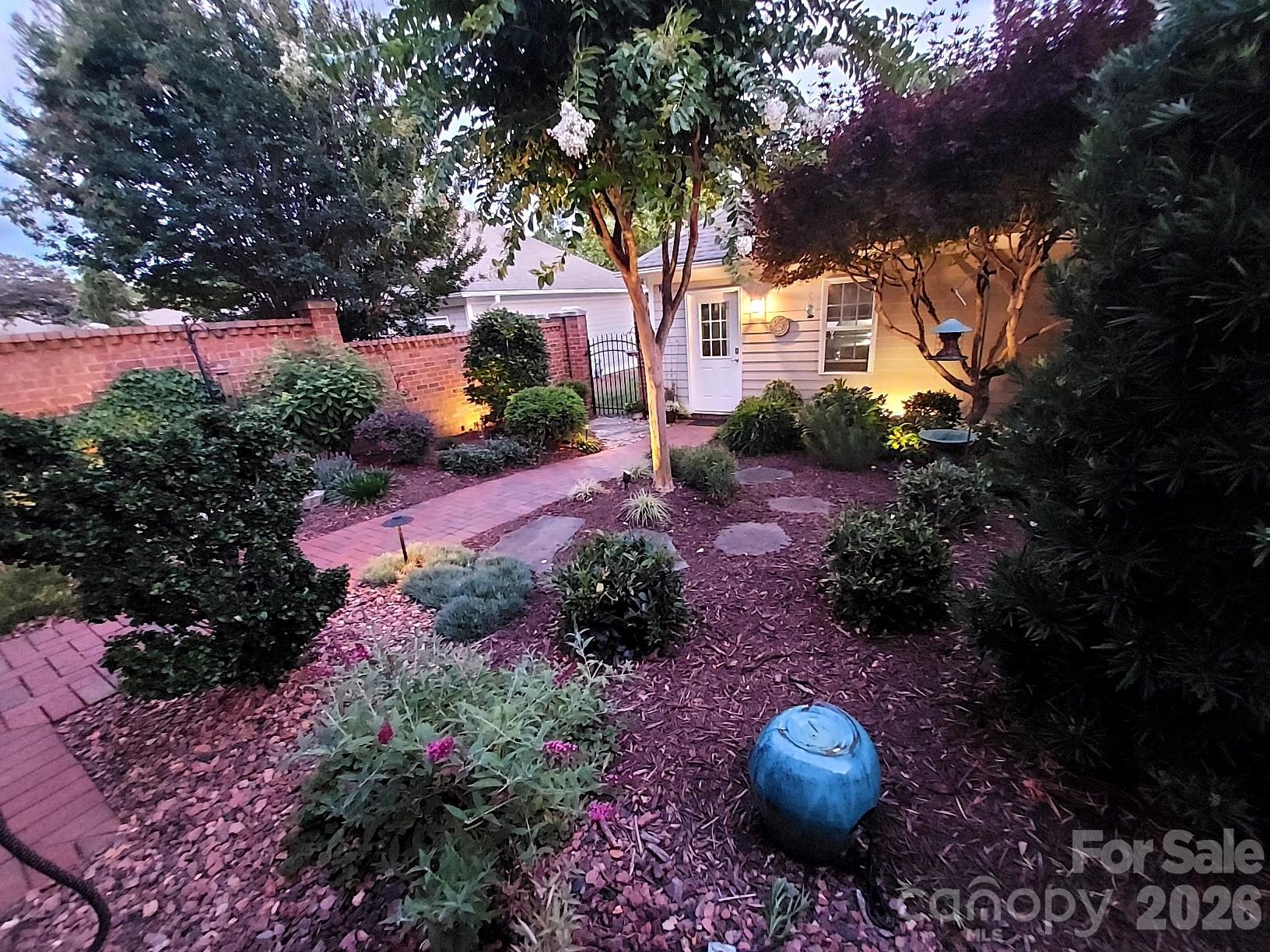 Hawthorne - Residential