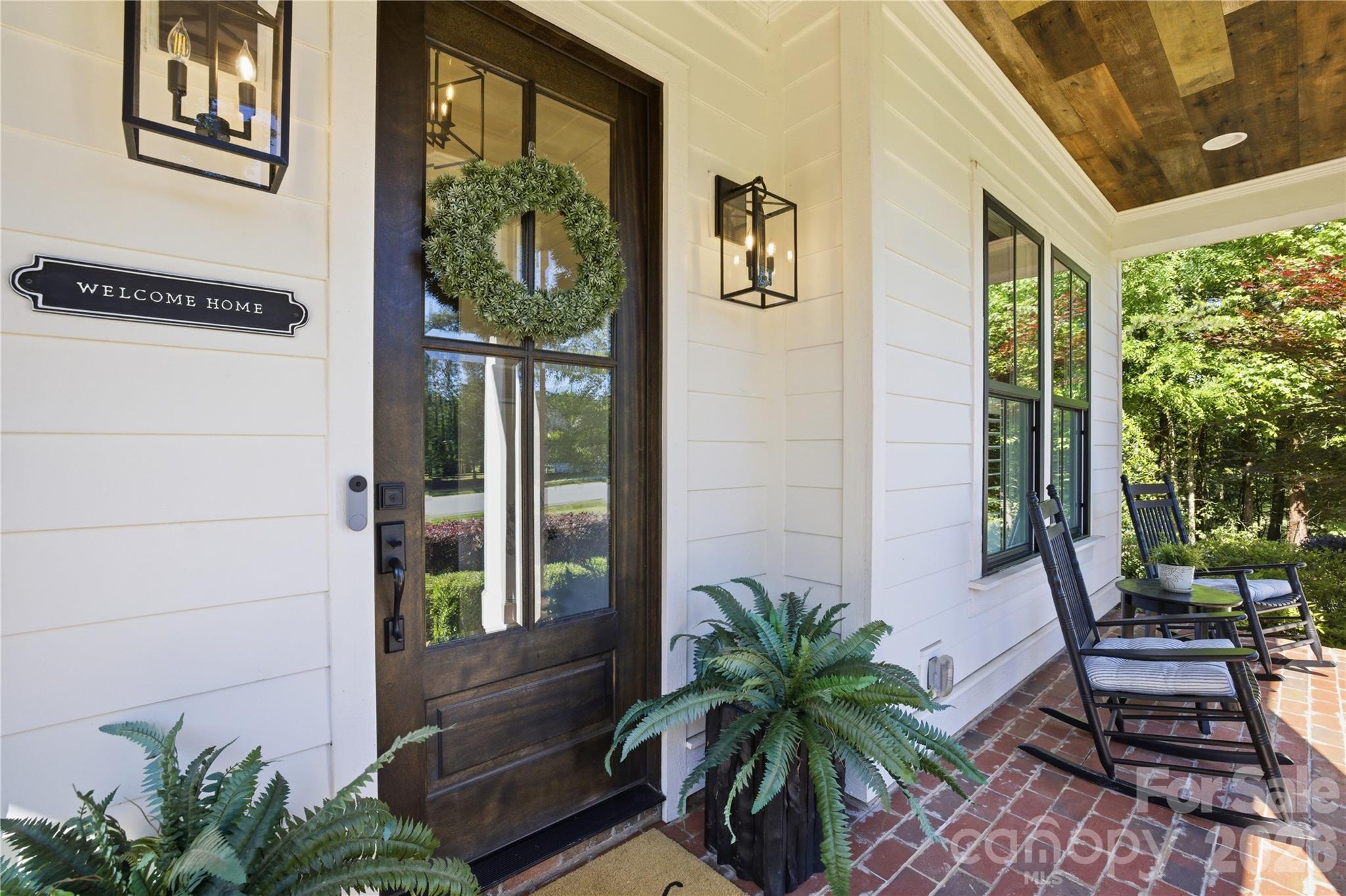Elizabeth Circle - Residential