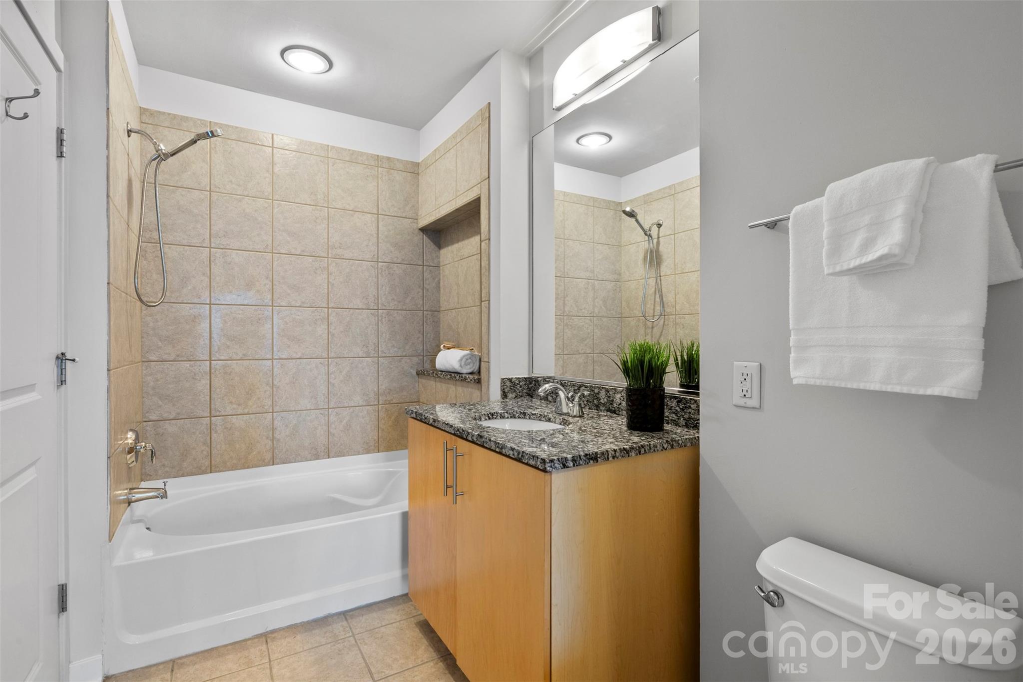 Avenue Condominiums - Residential