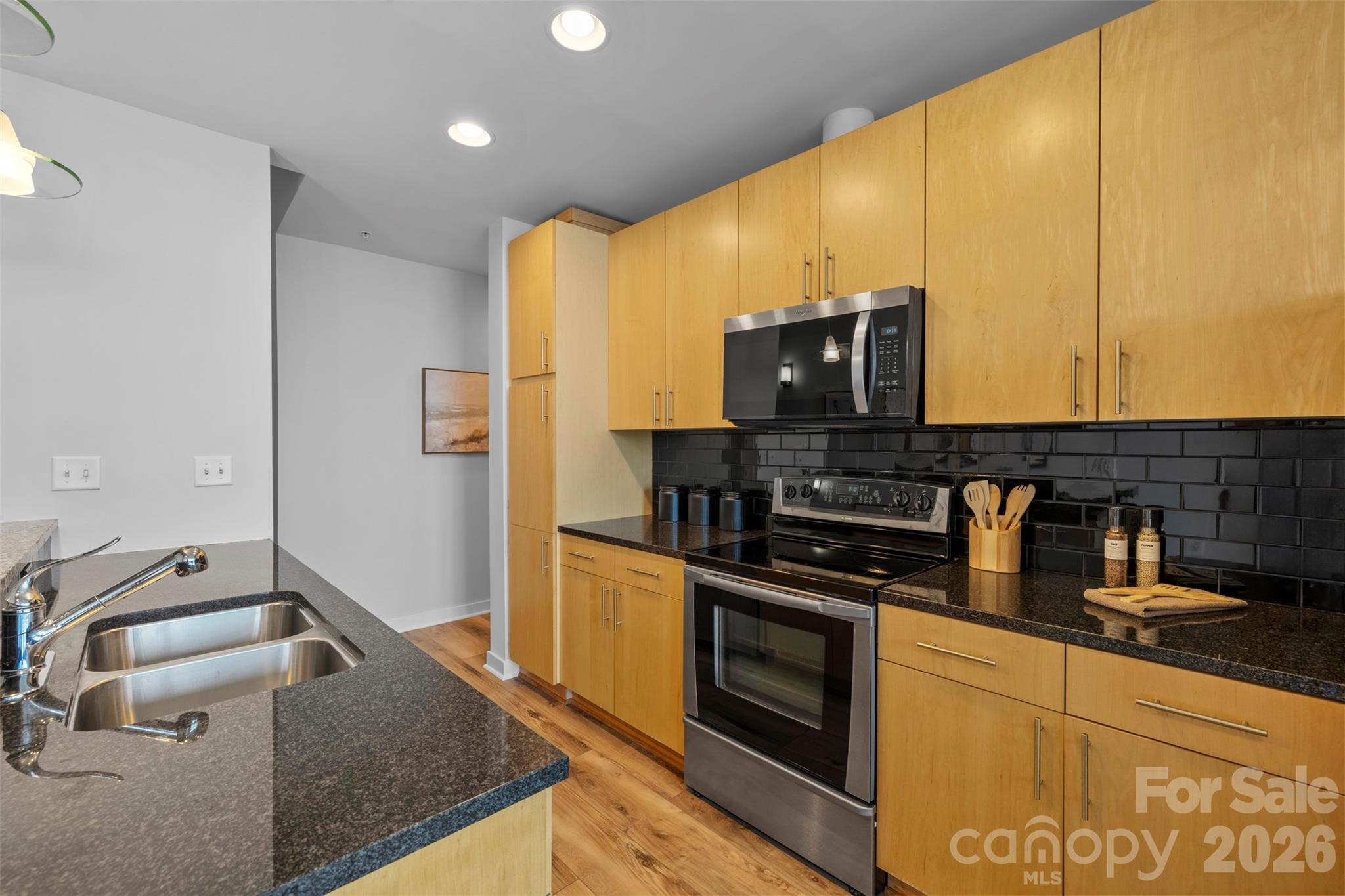 Avenue Condominiums - Residential