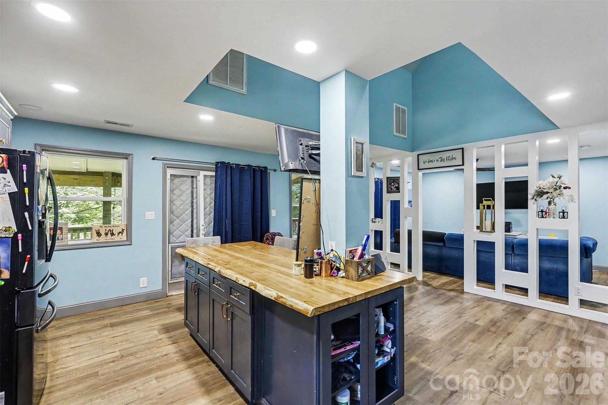 Tega Cay - Residential
