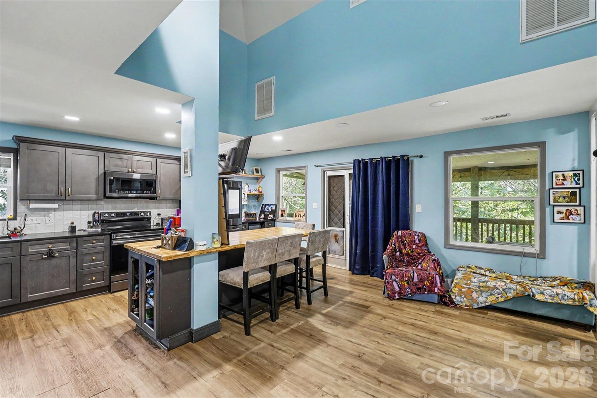 Tega Cay - Residential