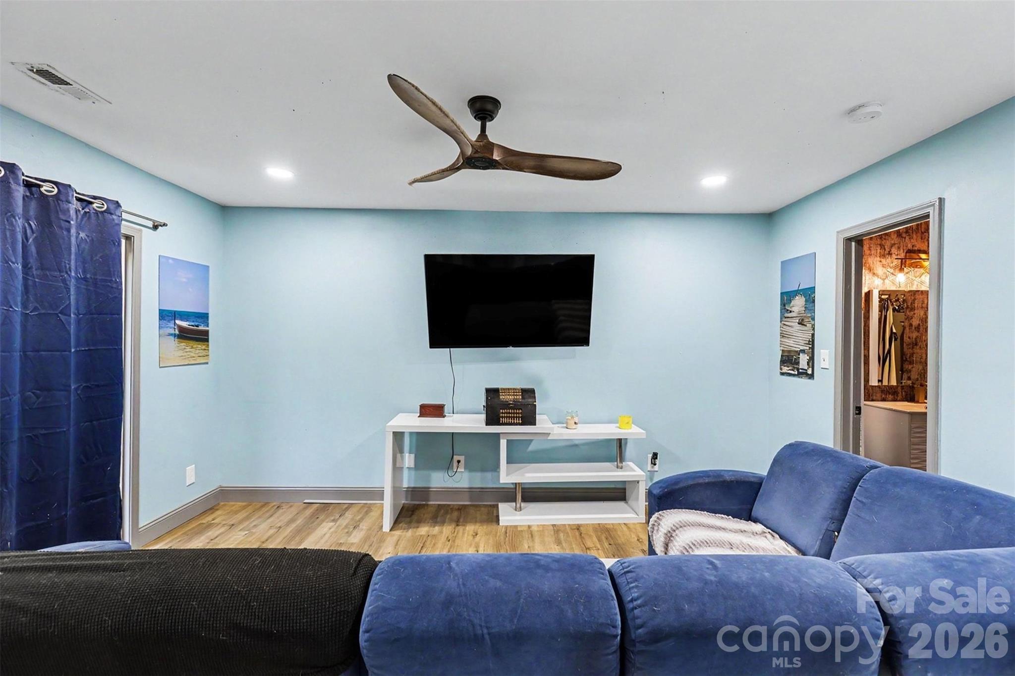 Tega Cay - Residential
