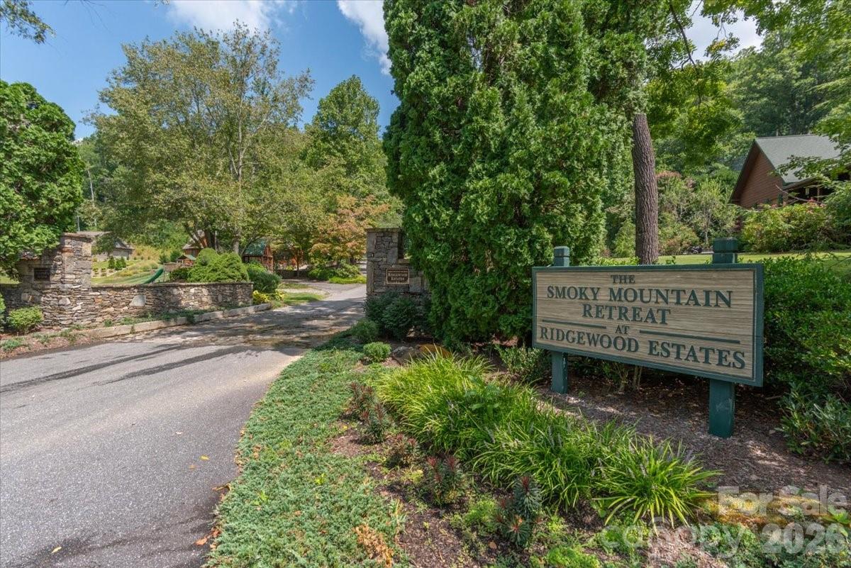 Smoky Mountain Retreat at Ridgewood Estates - Residential