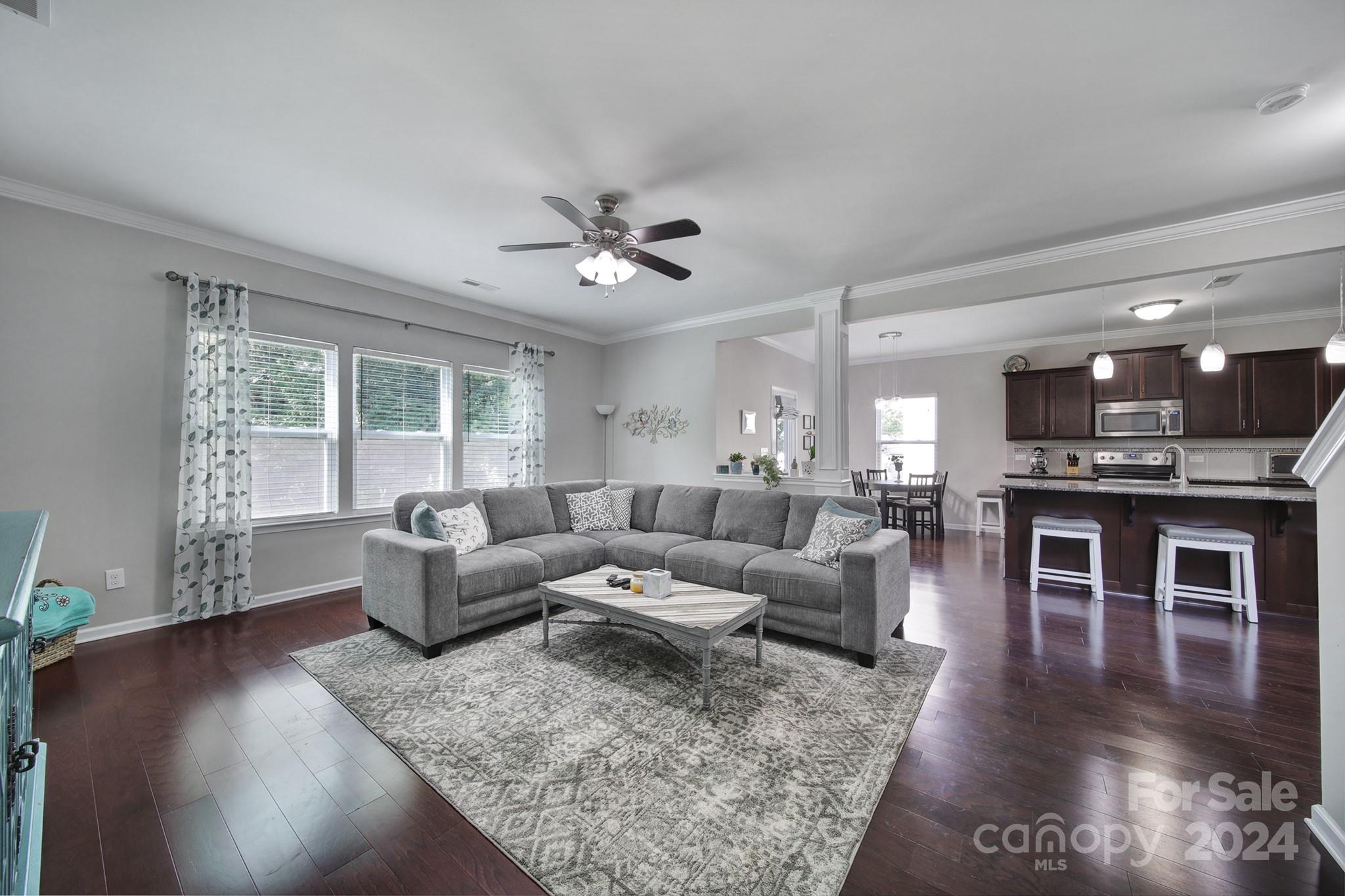 Newport Lakes - Residential