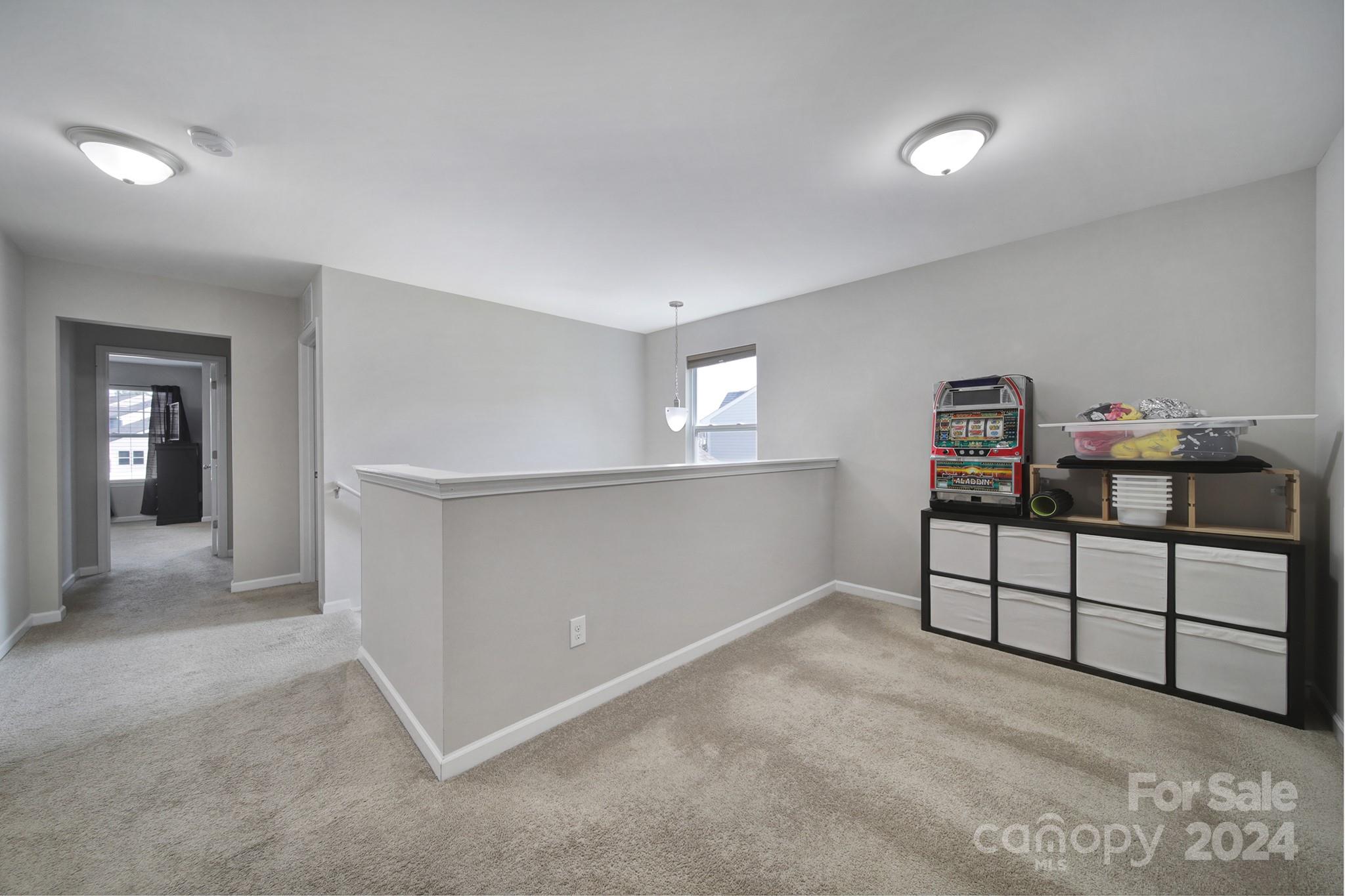 Newport Lakes - Residential