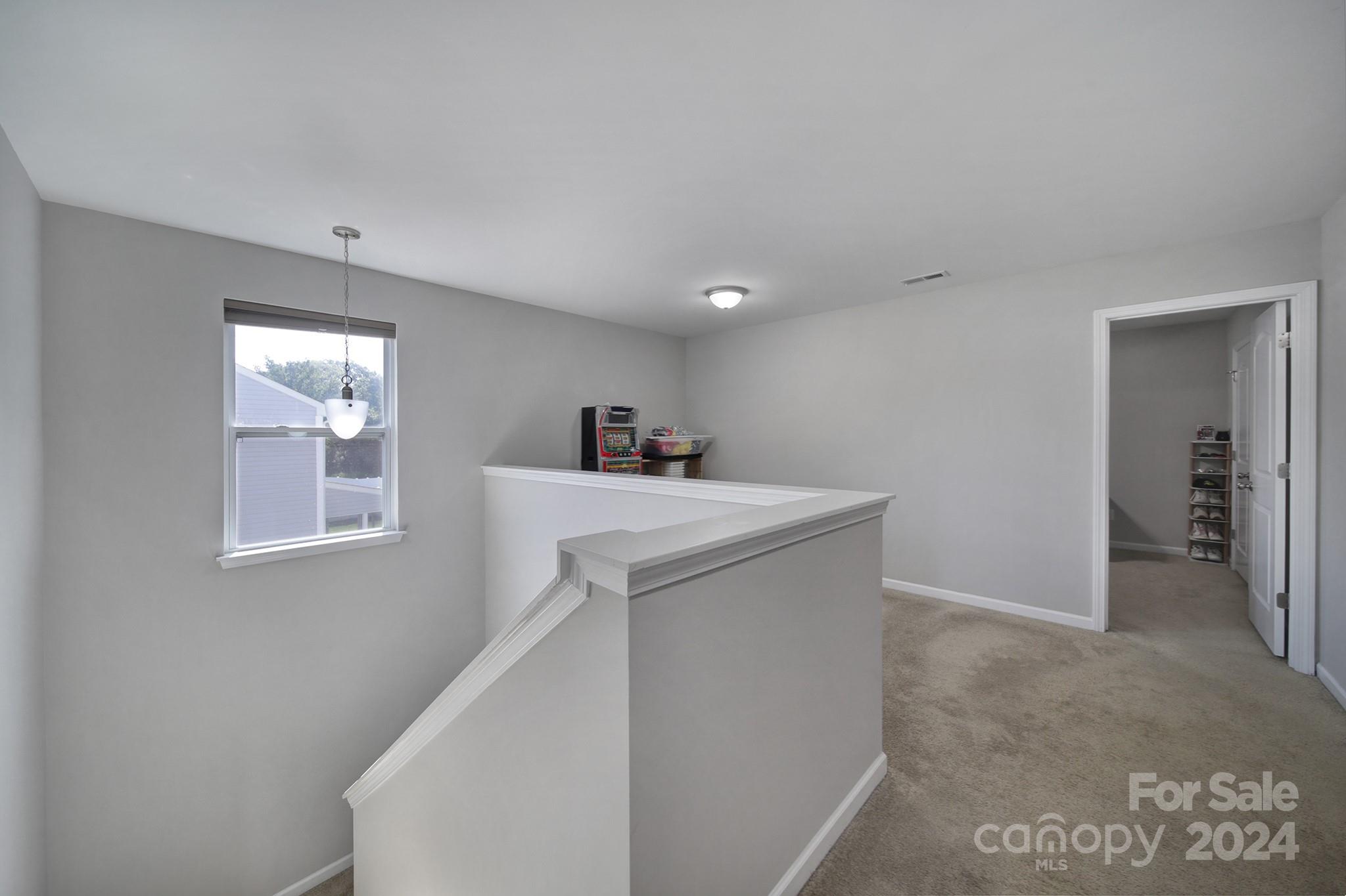 Newport Lakes - Residential