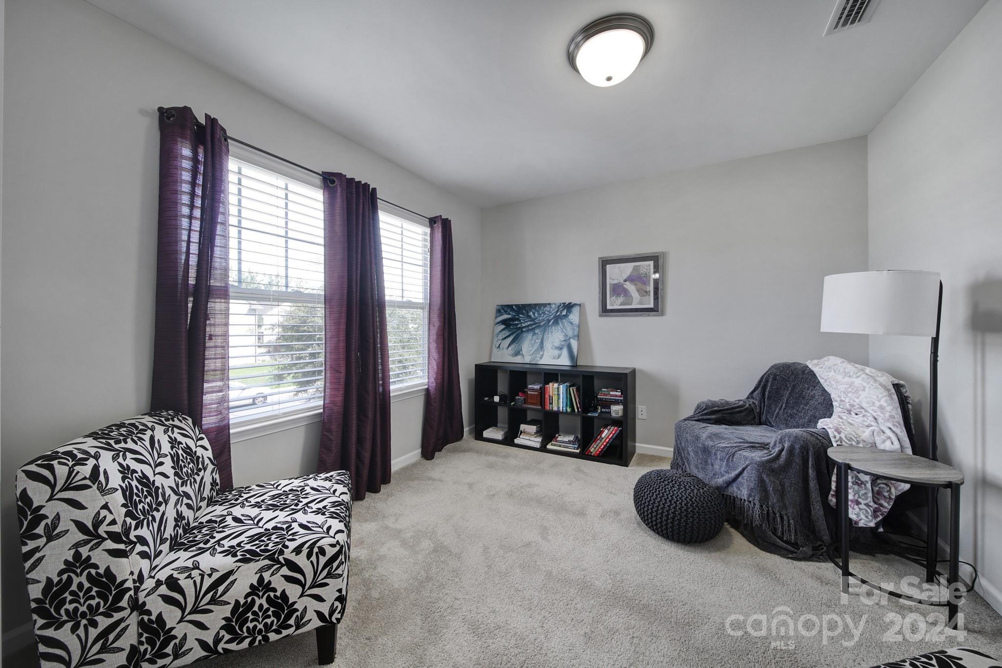 Newport Lakes - Residential