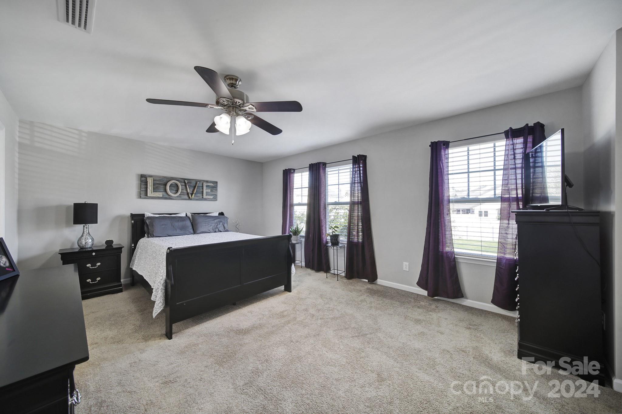 Newport Lakes - Residential