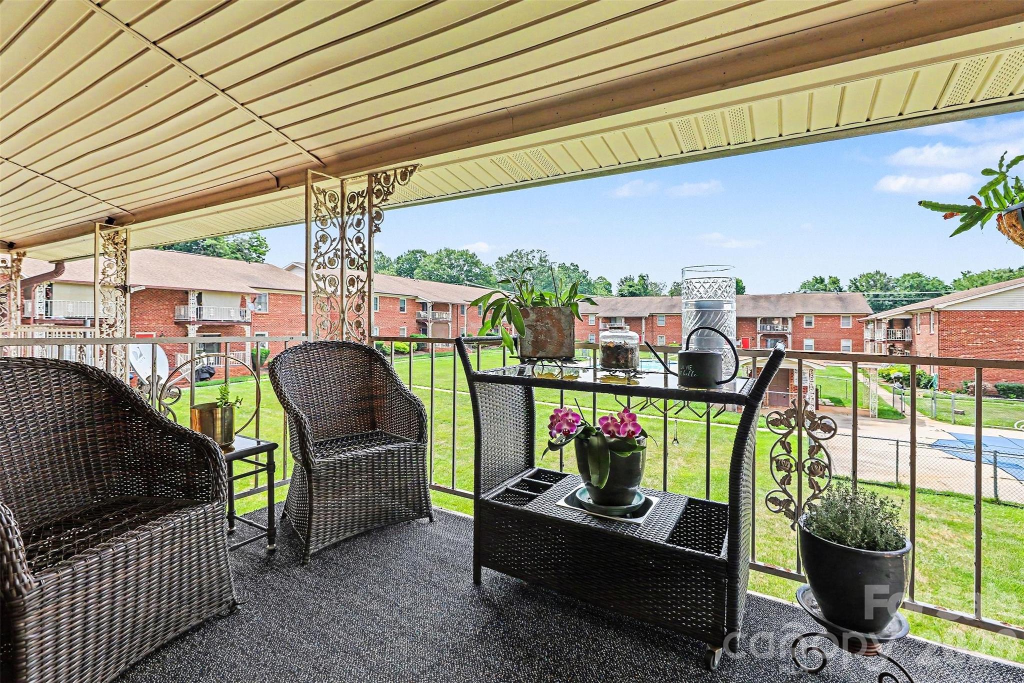 Carriage House - Residential