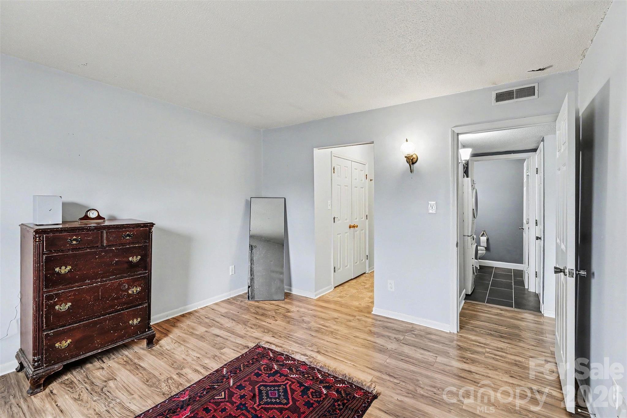 Carriage House - Residential