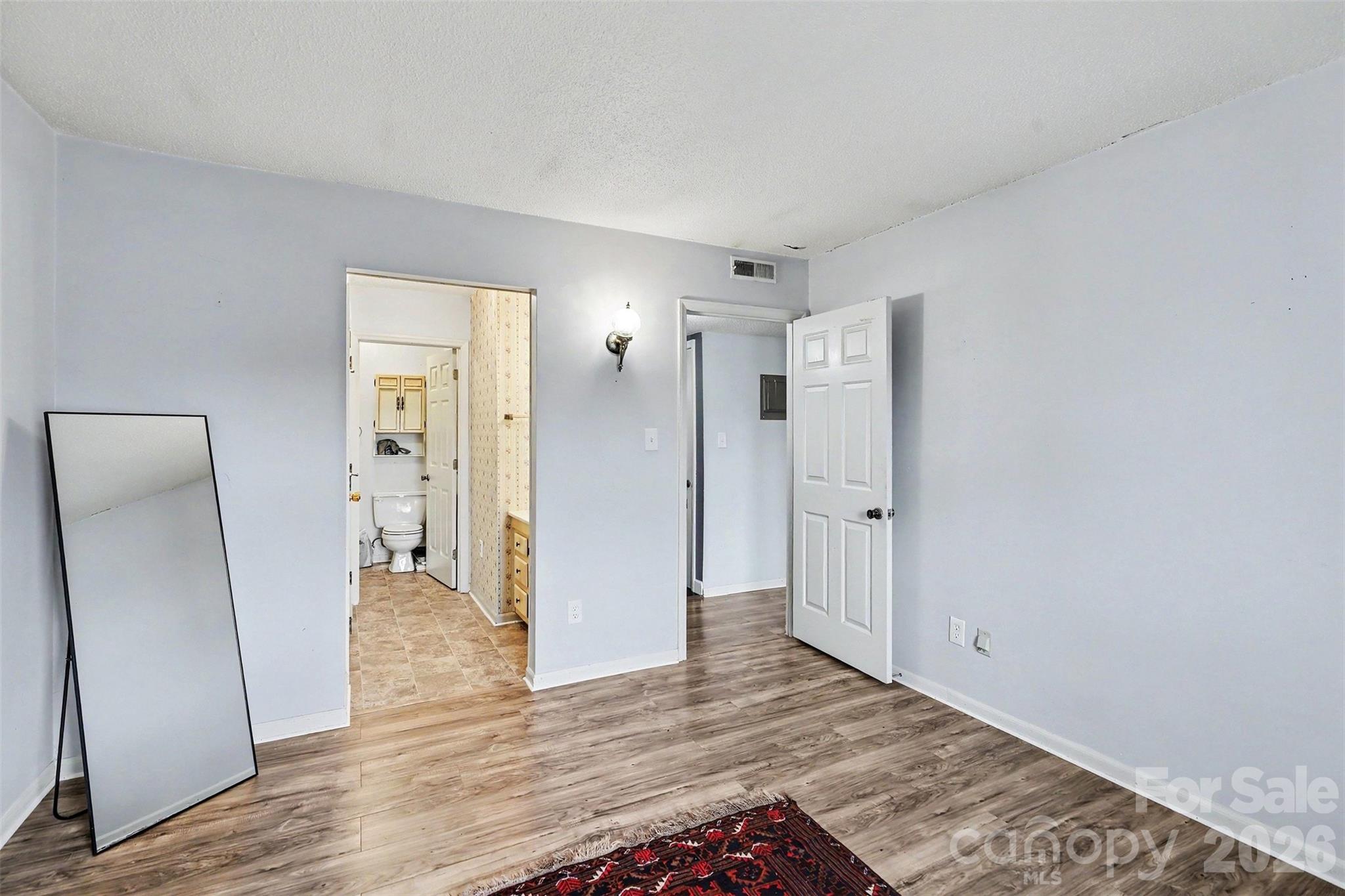 Carriage House - Residential