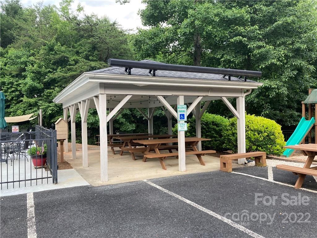 Avery Park - Land