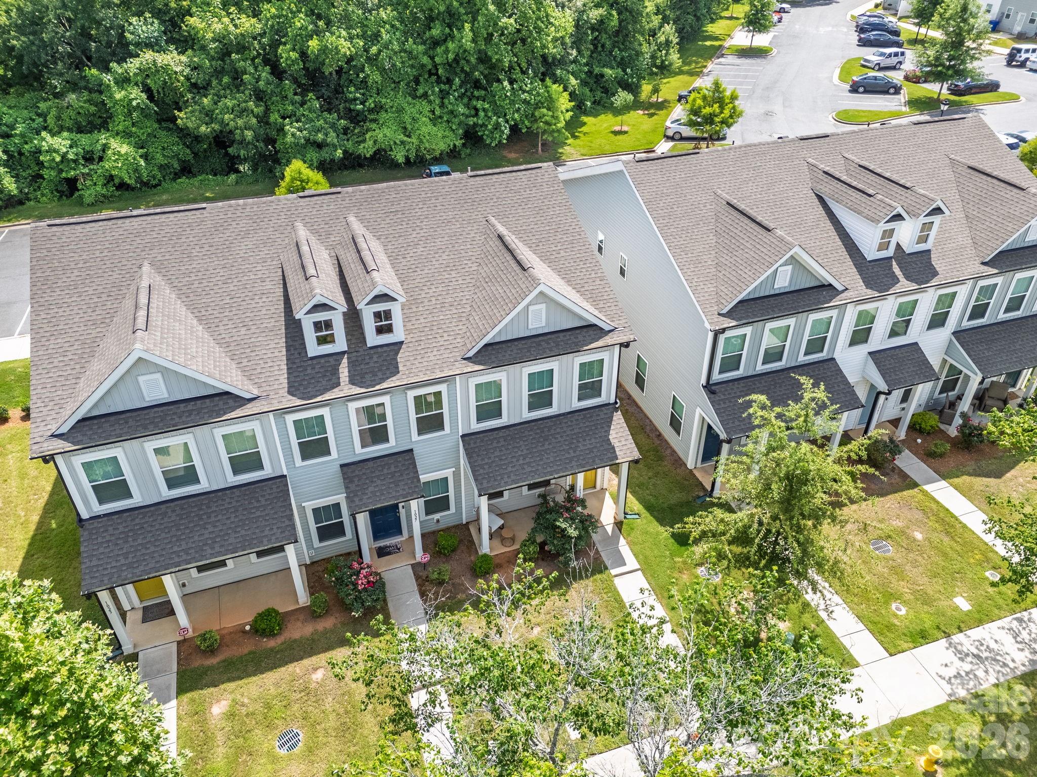 Citiside Plaza Walk Townhomes - Residential
