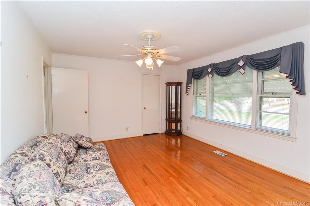 Oakwood Acres - Residential