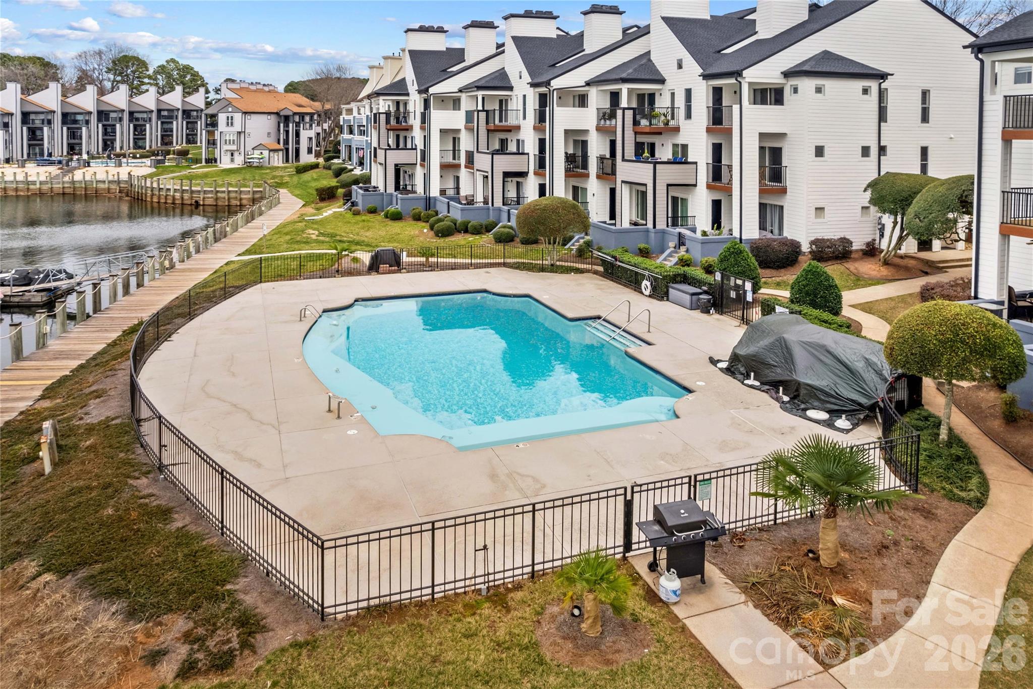Vineyard Point - Residential