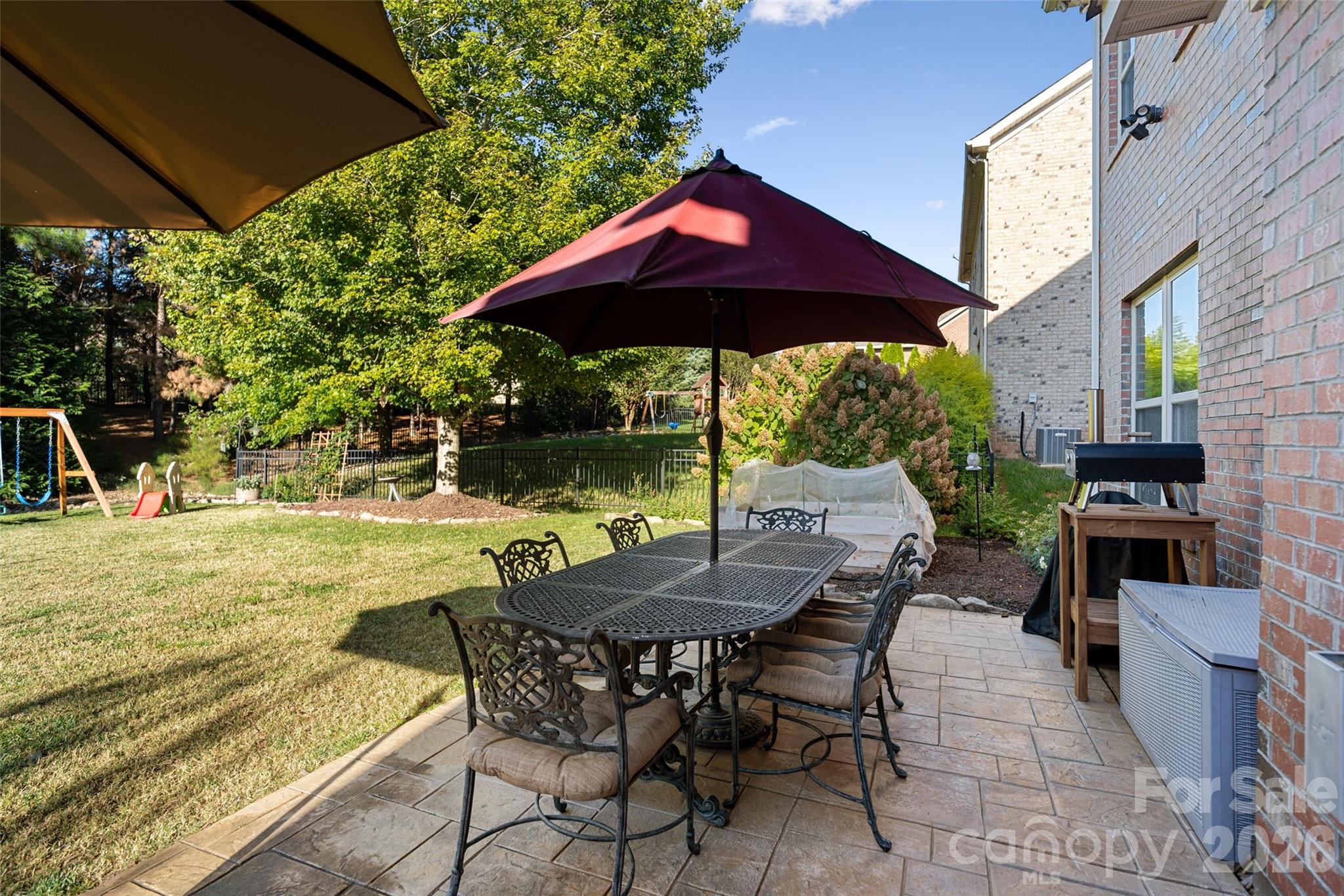 Barber Rock - Residential