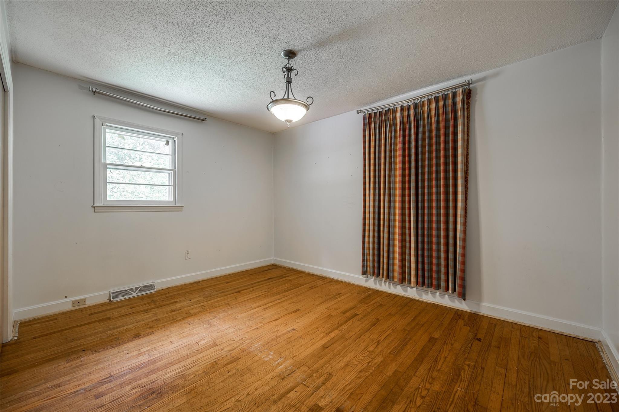 Eleanor Acres - Residential
