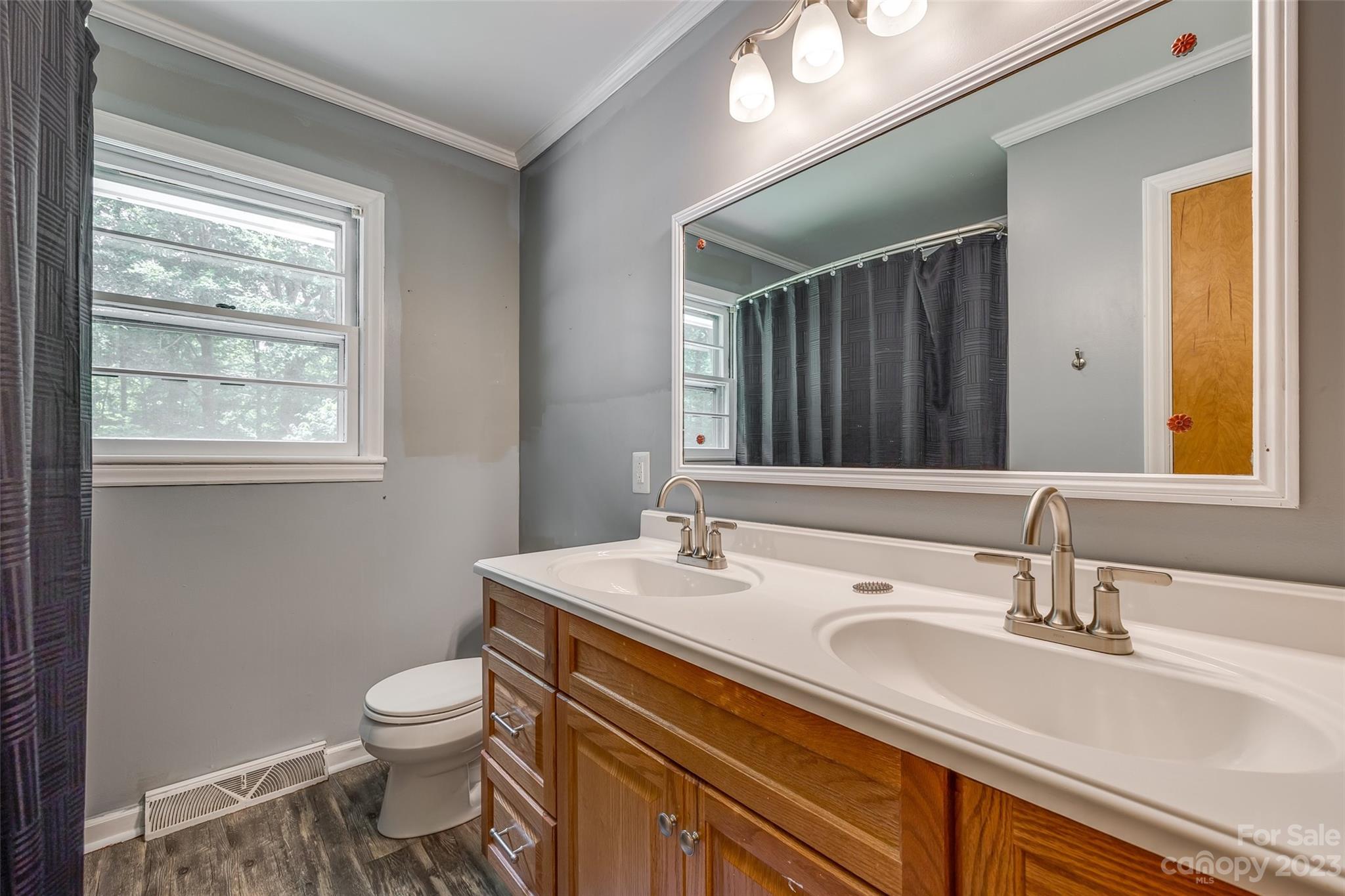 Eleanor Acres - Residential