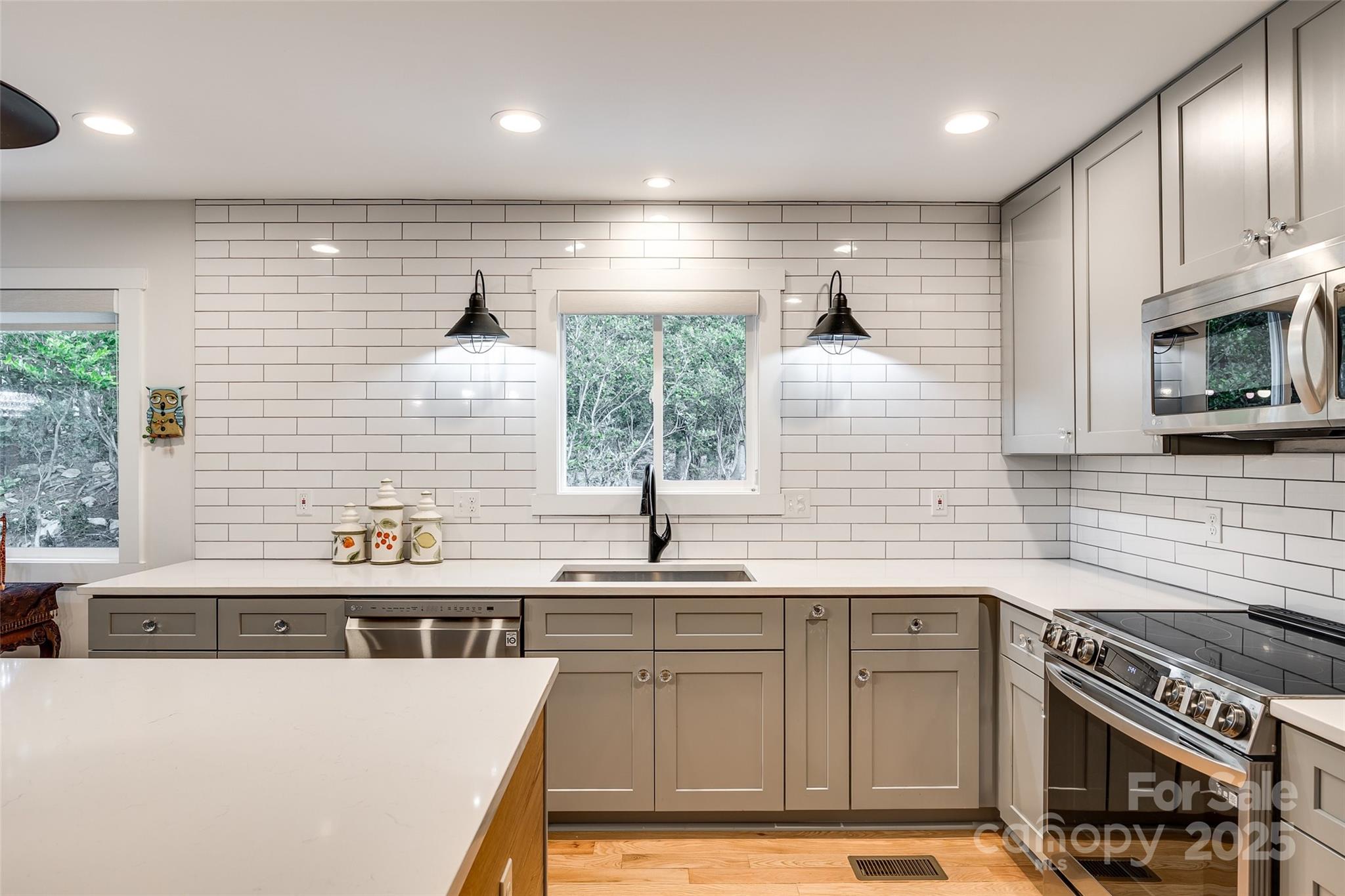 Tega Cay - Residential
