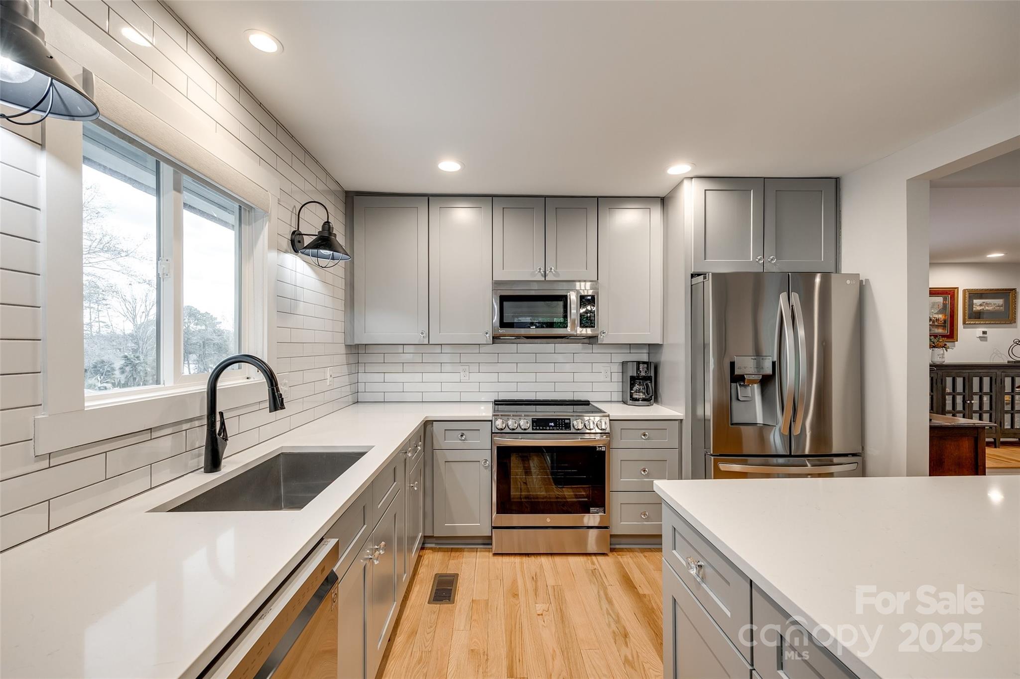 Tega Cay - Residential