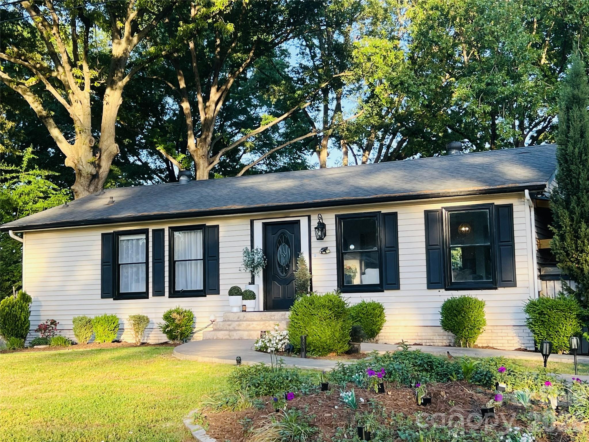 Norman Shores - Residential