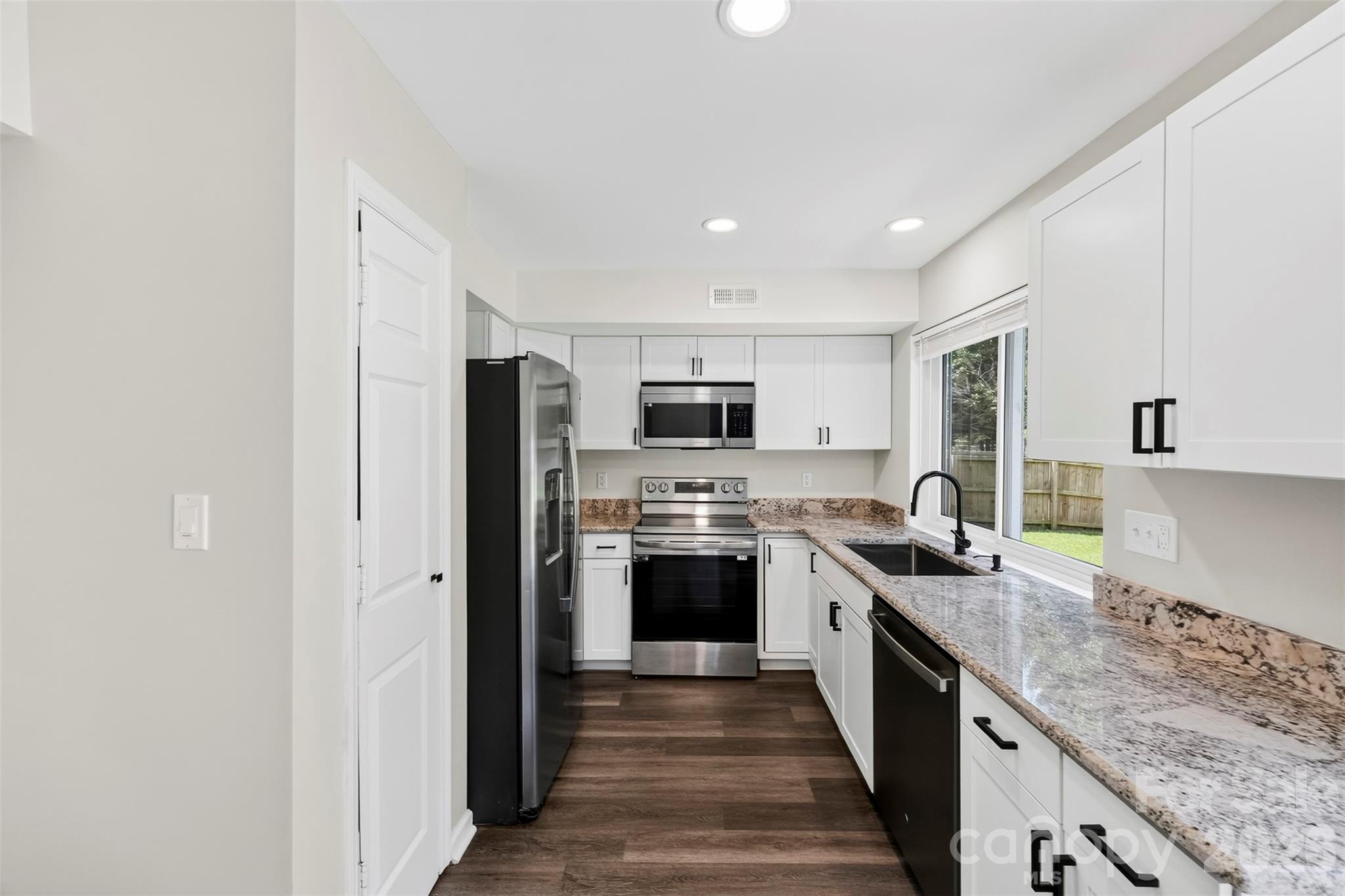 Hickory Ridge - Residential
