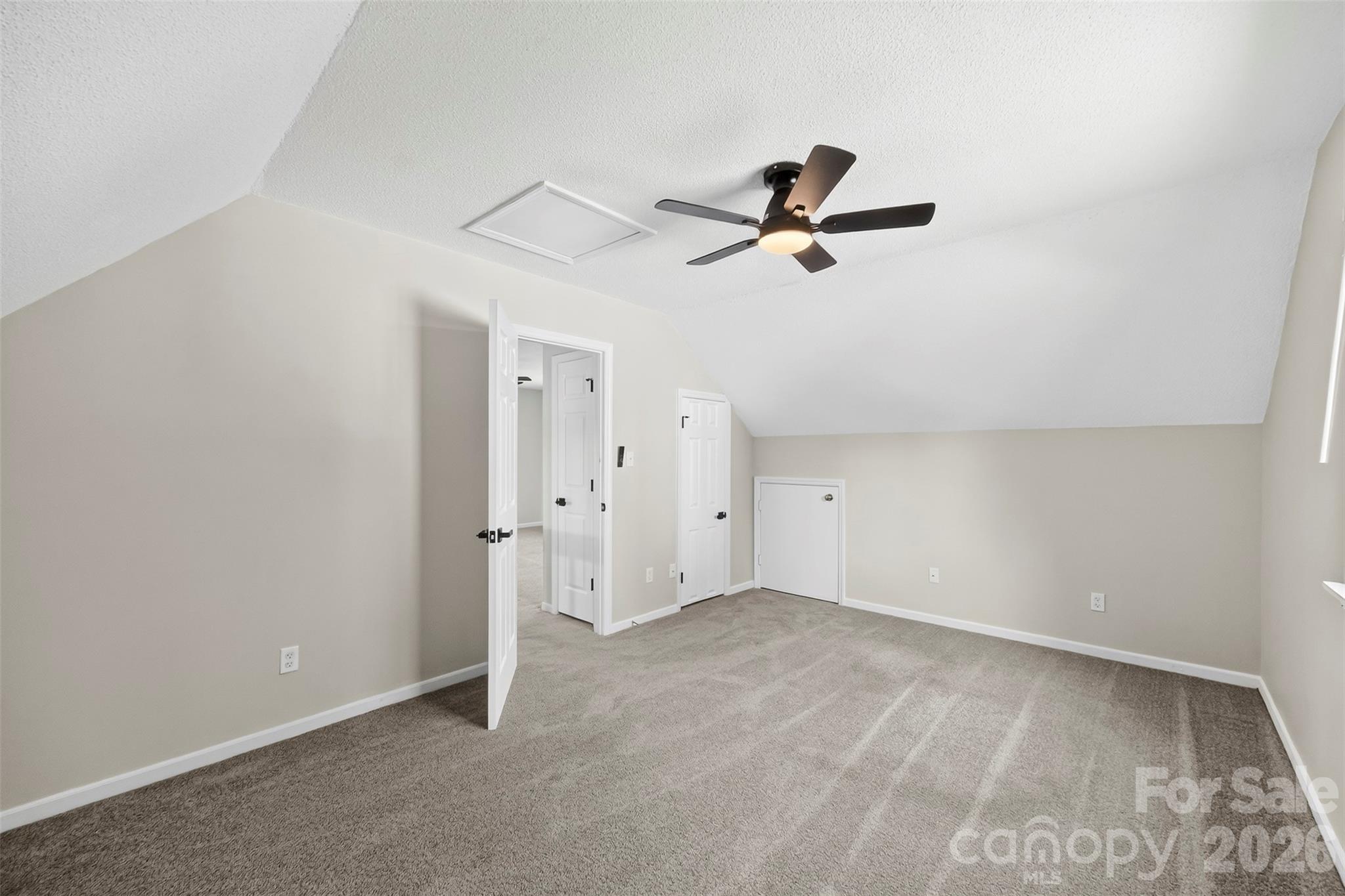 Hickory Ridge - Residential