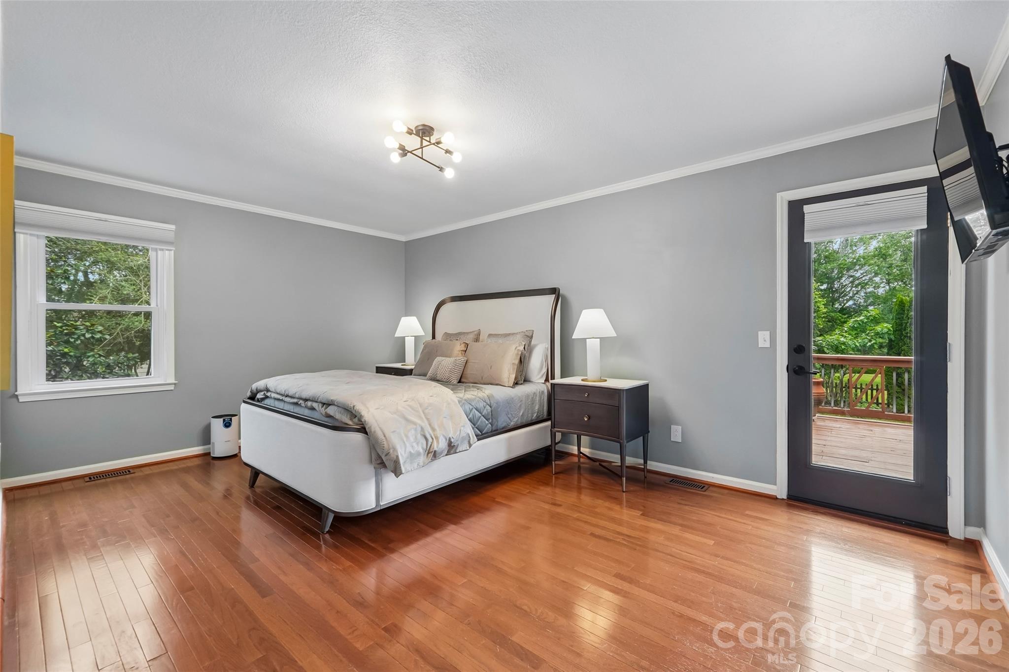 Woodland Hills - Residential