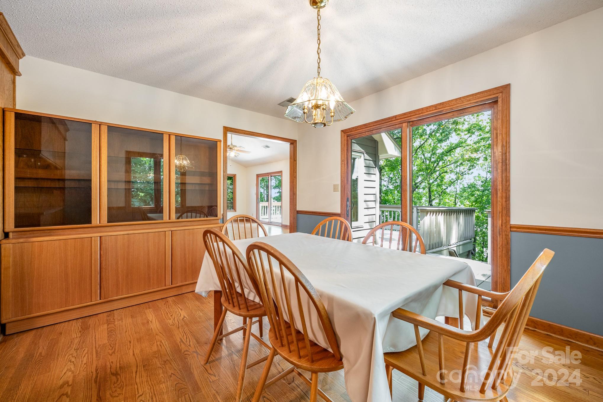 Lakewinds - Residential