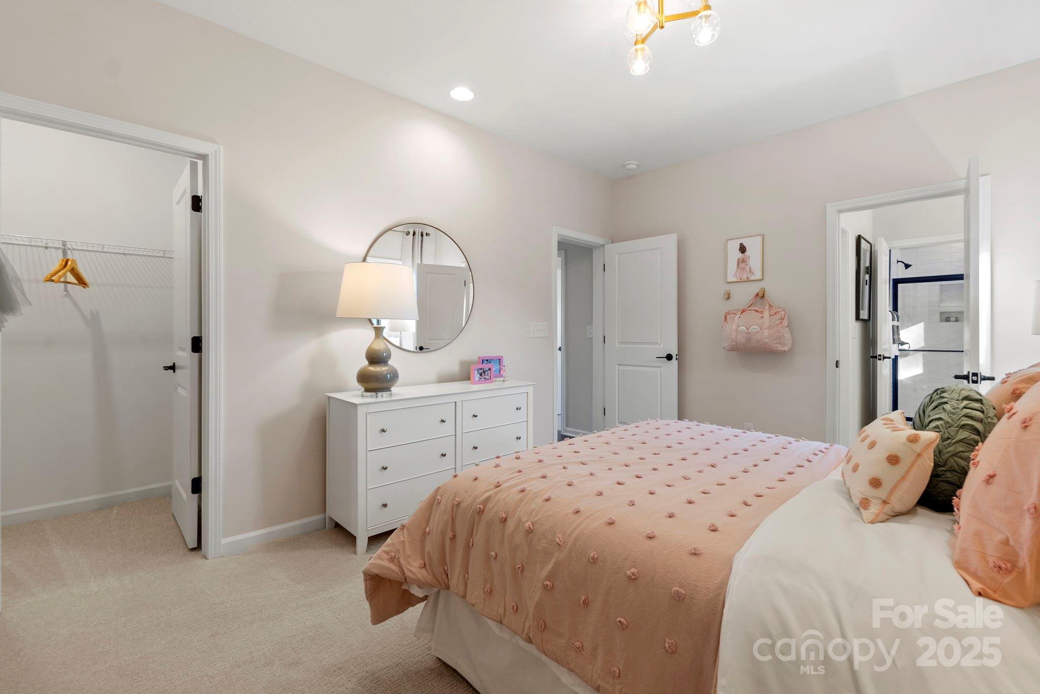 The Estates at Sugar Creek - Residential