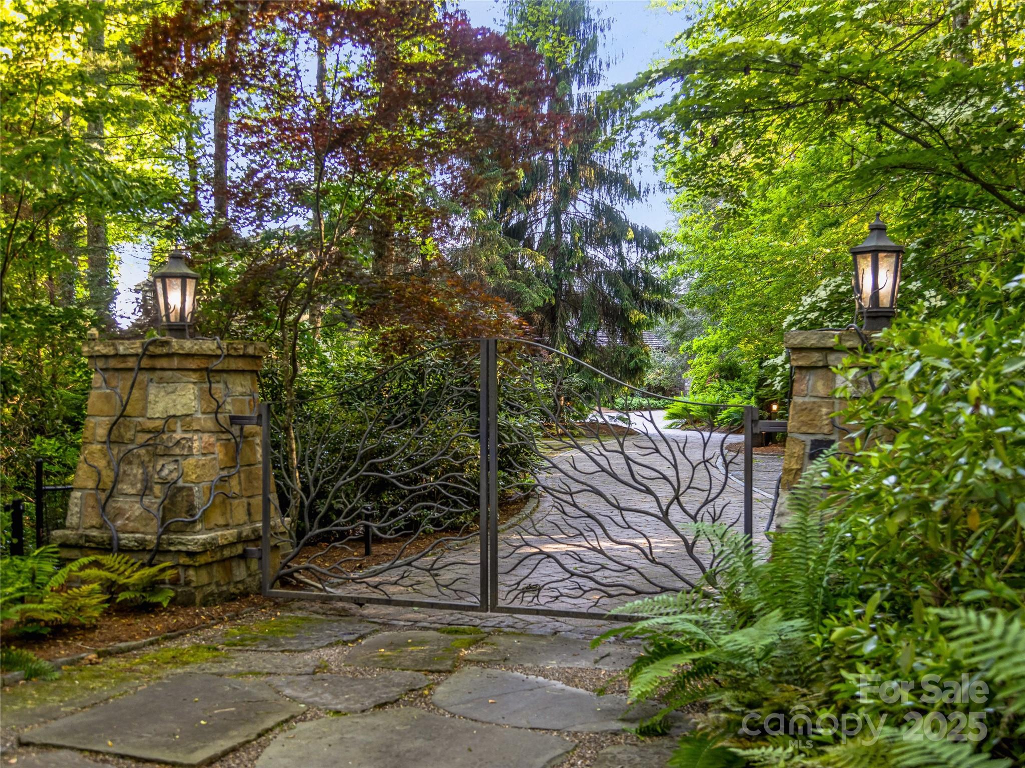 Lake Toxaway Estates - Residential