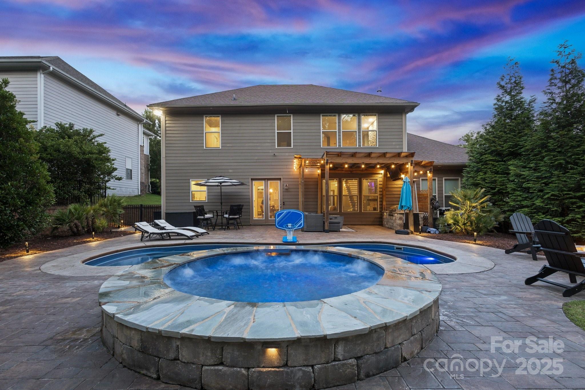The Preserve At Riverchase - Residential