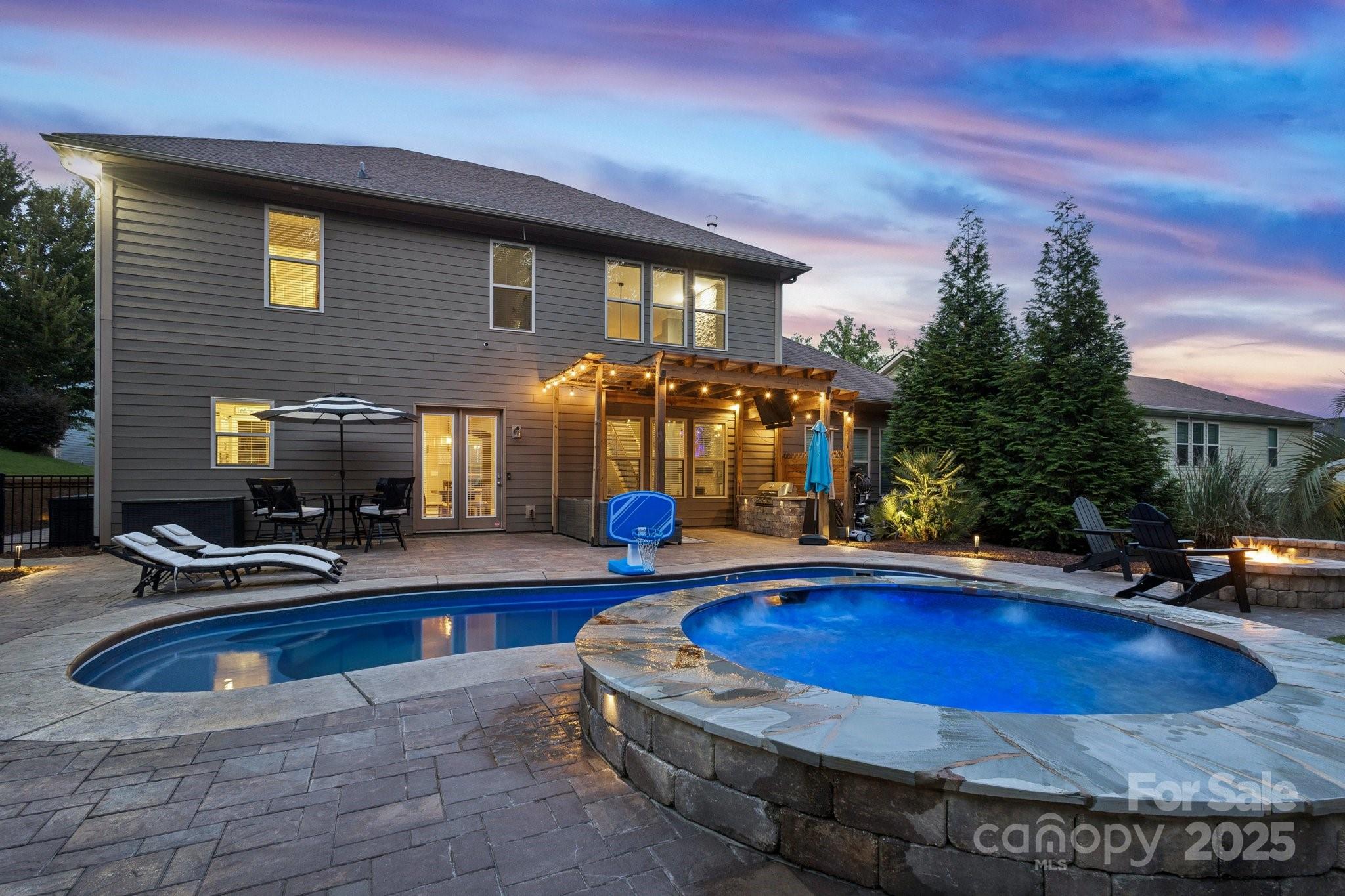The Preserve At Riverchase - Residential