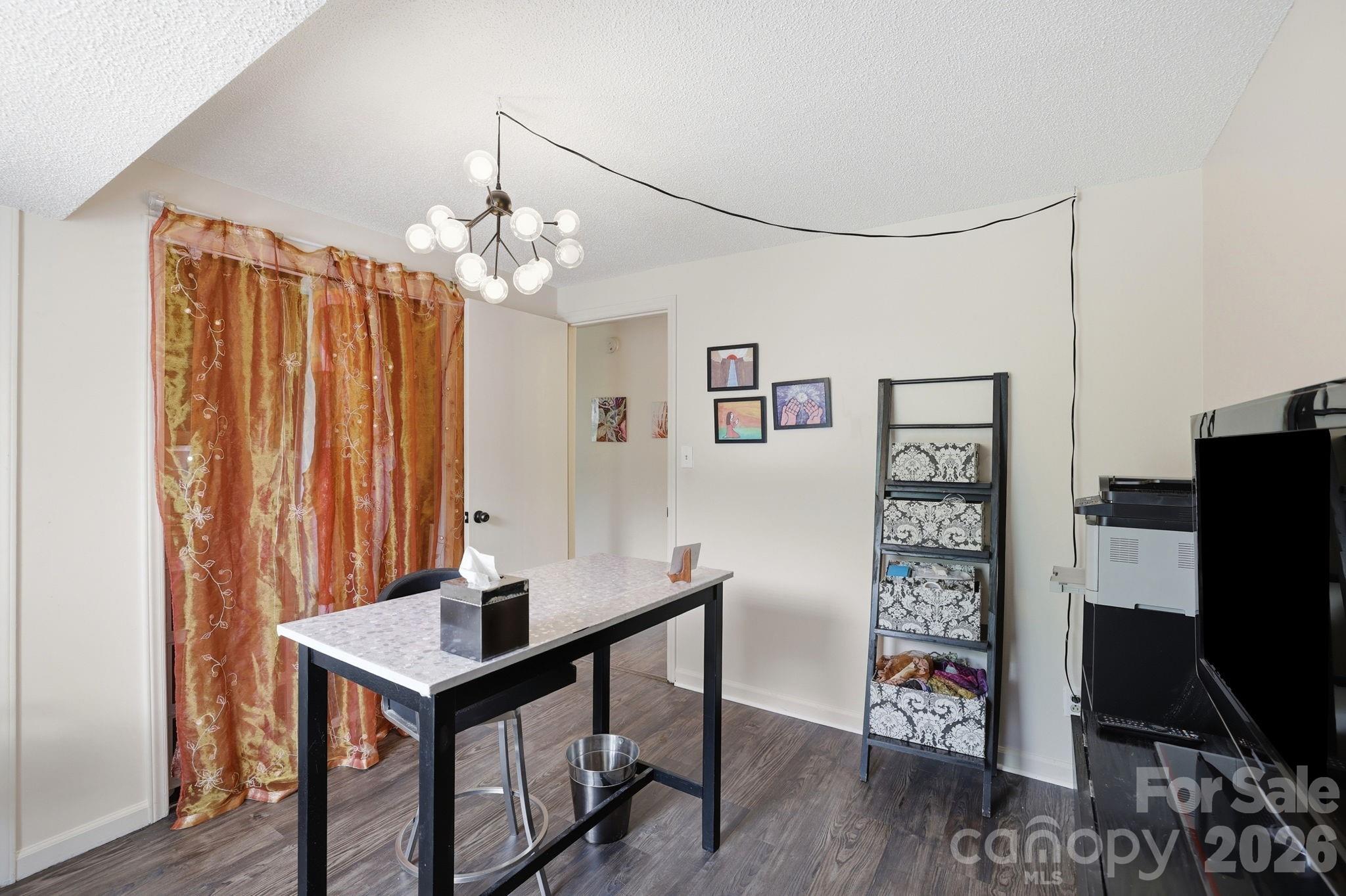 Pheasant Knoll - Residential