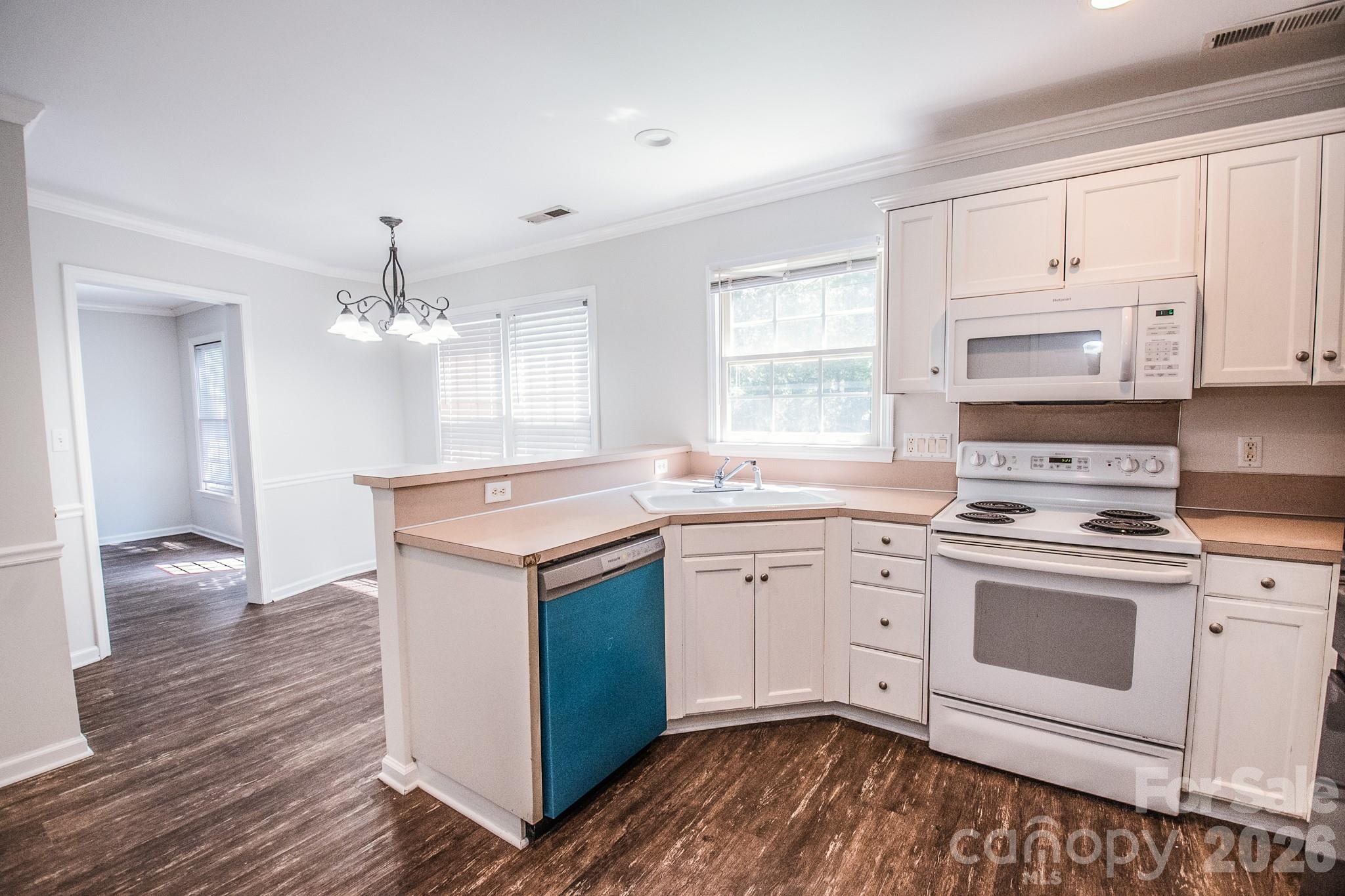 Alexander Hill - Residential